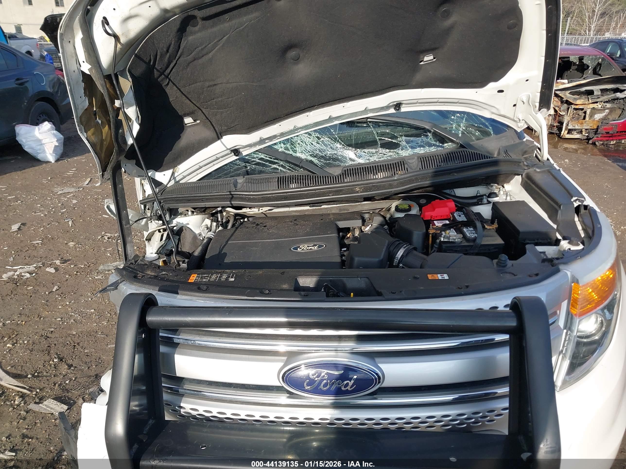 FORD EXPLORER image 10