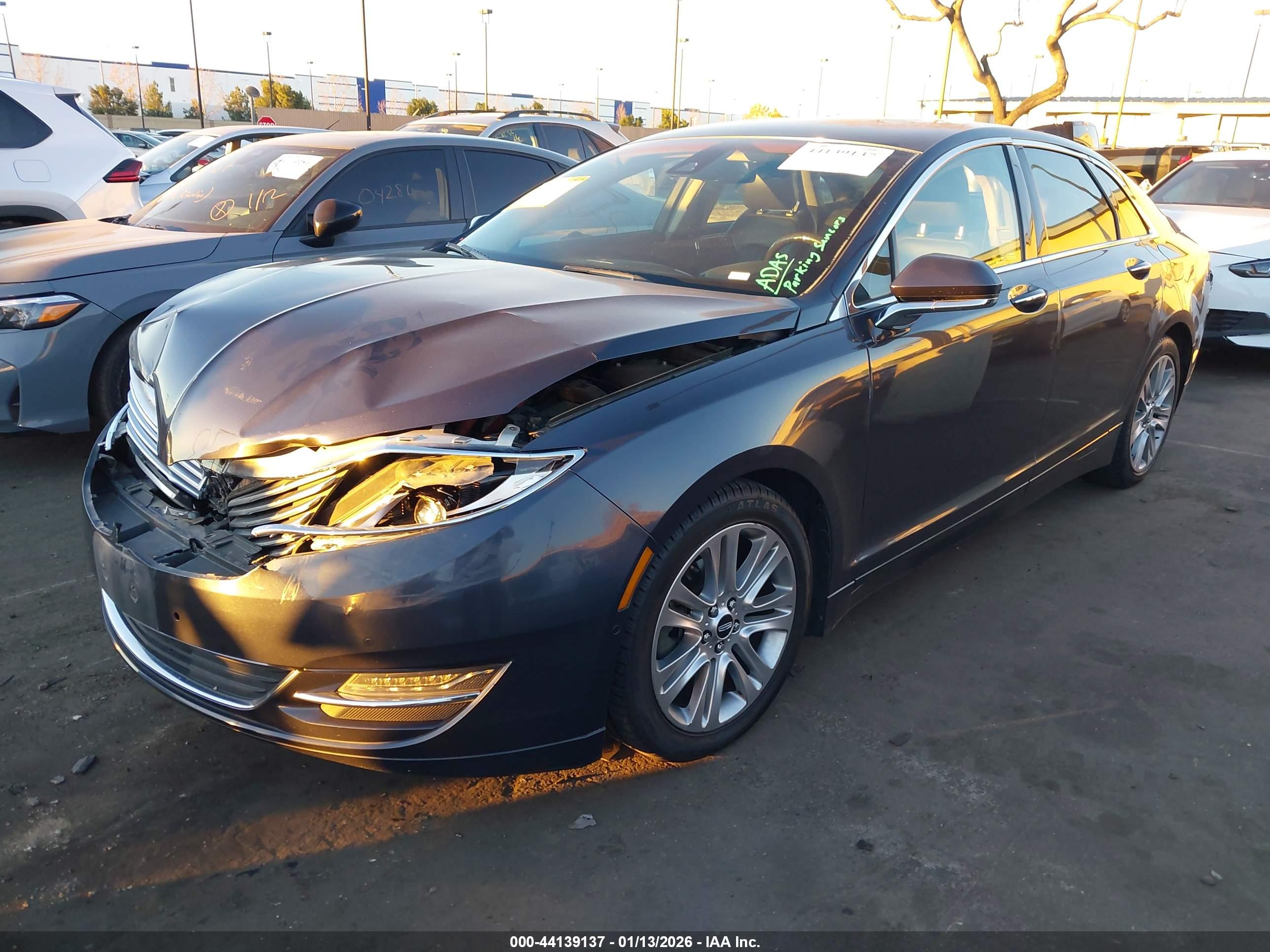 LINCOLN MKZ image 2