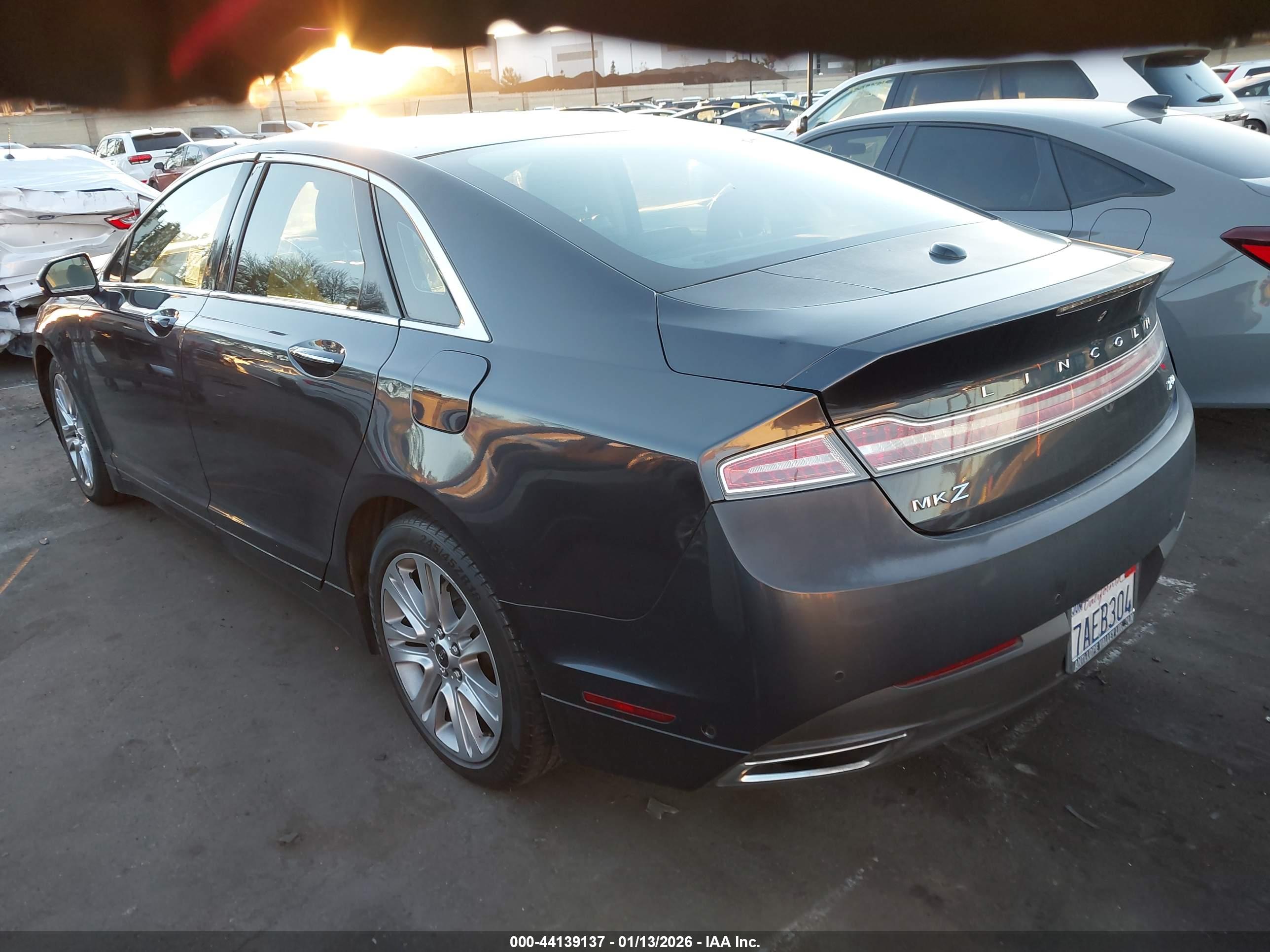 LINCOLN MKZ image 3