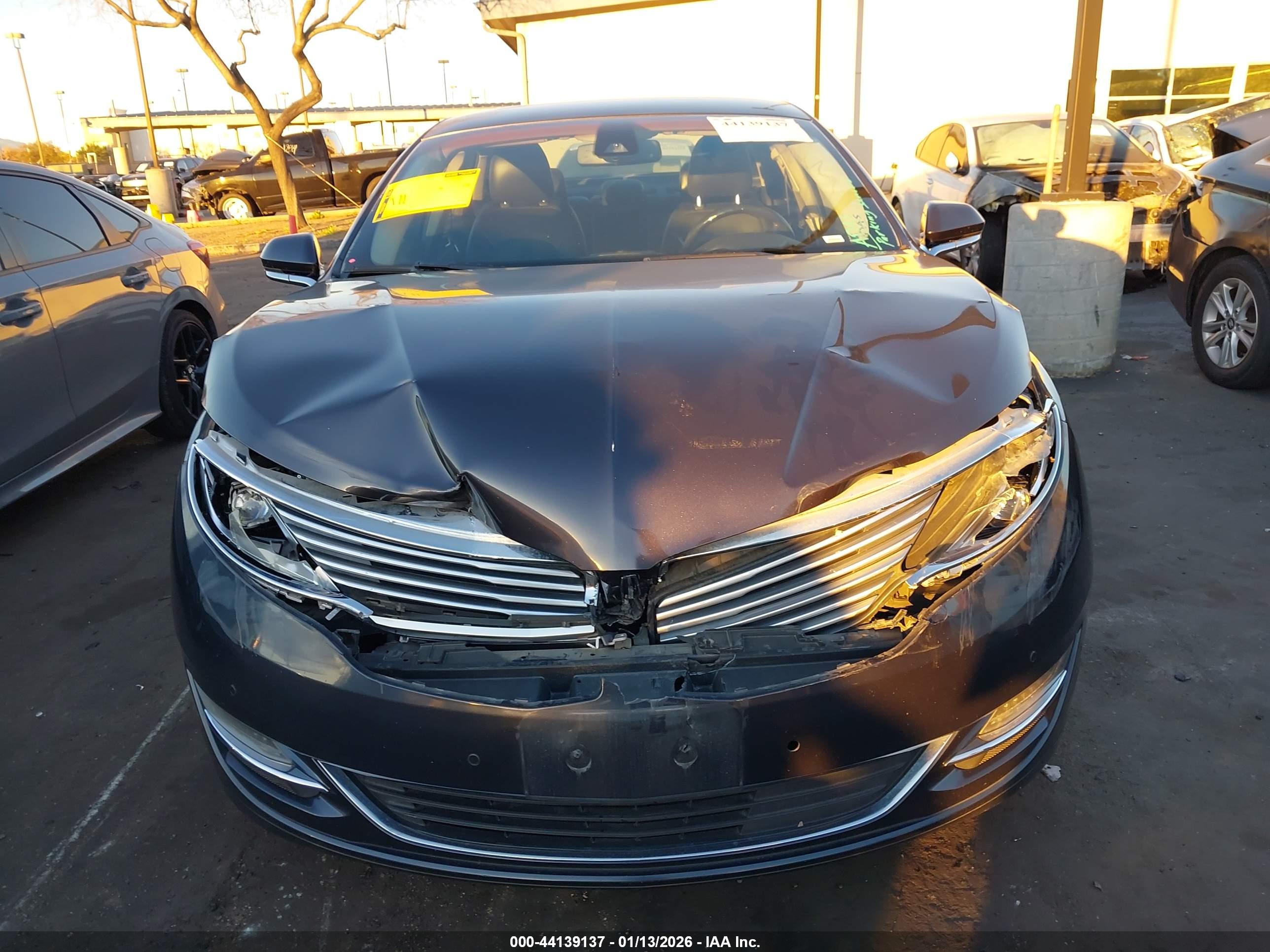LINCOLN MKZ image 6