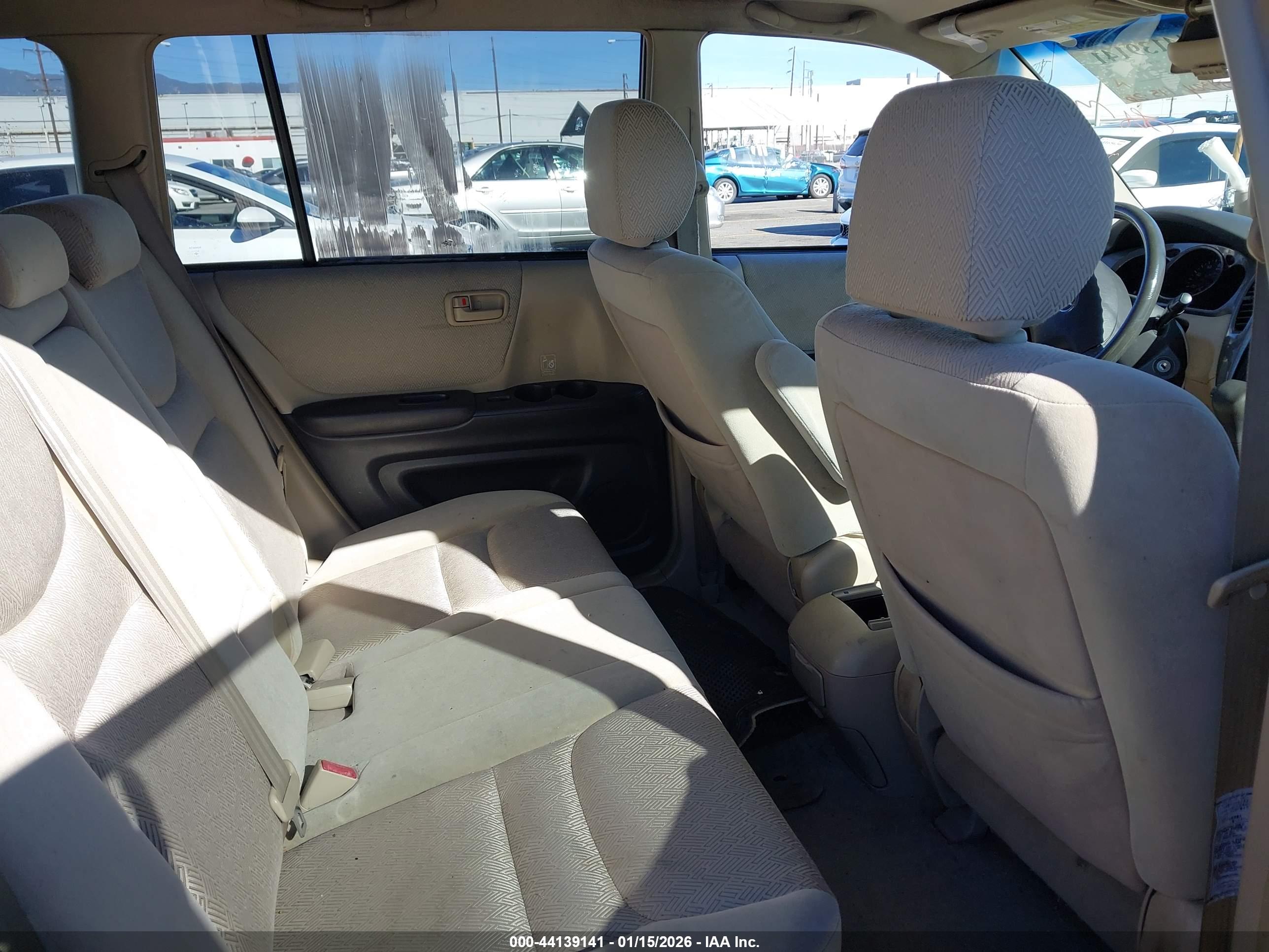 TOYOTA HIGHLANDER image 8