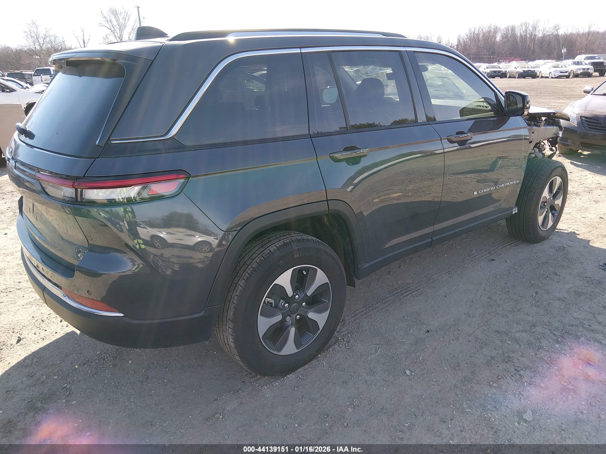 JEEP GRAND image 4