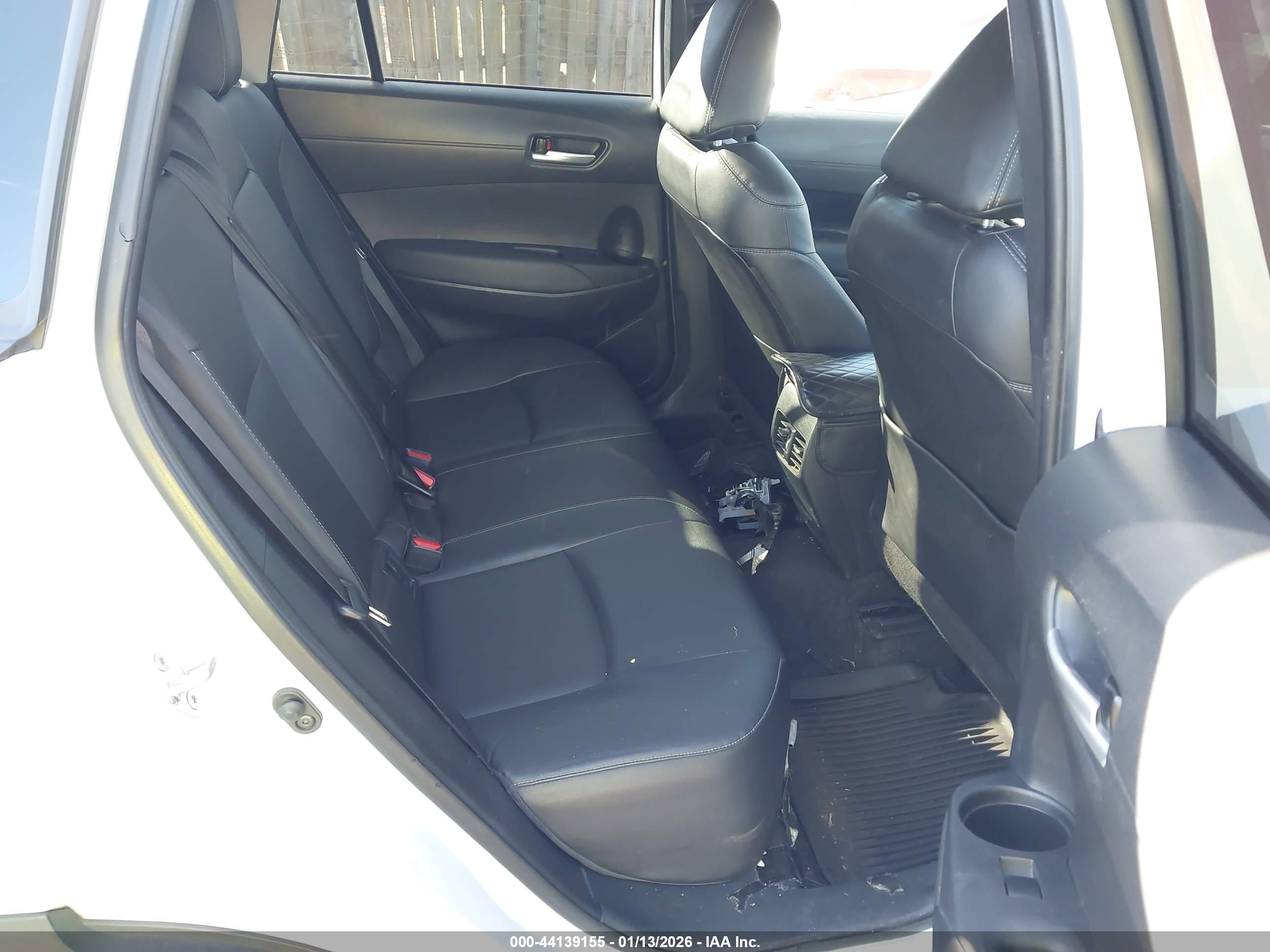 TOYOTA COROLLA image 8