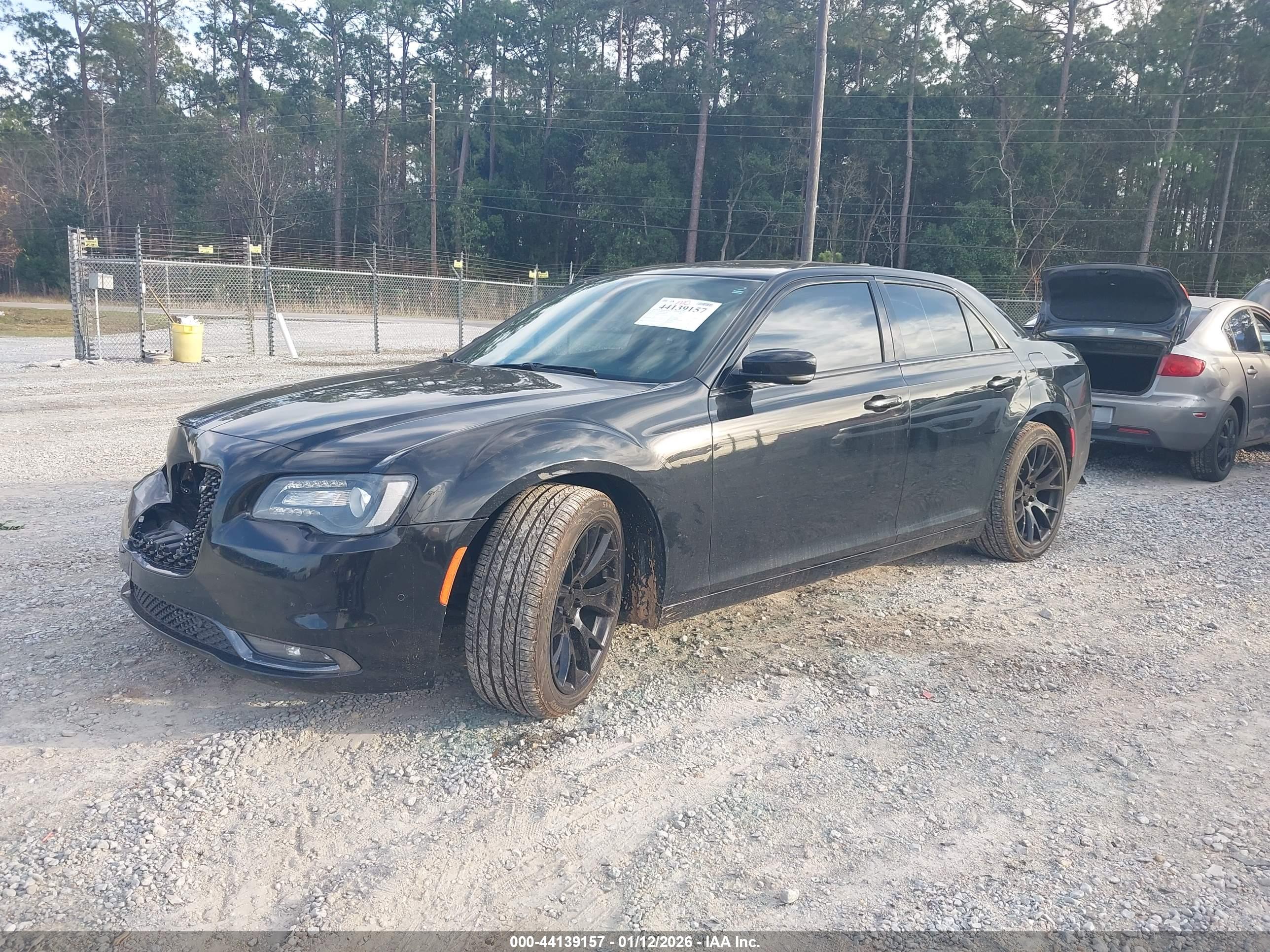CHRYSLER 300 image 2