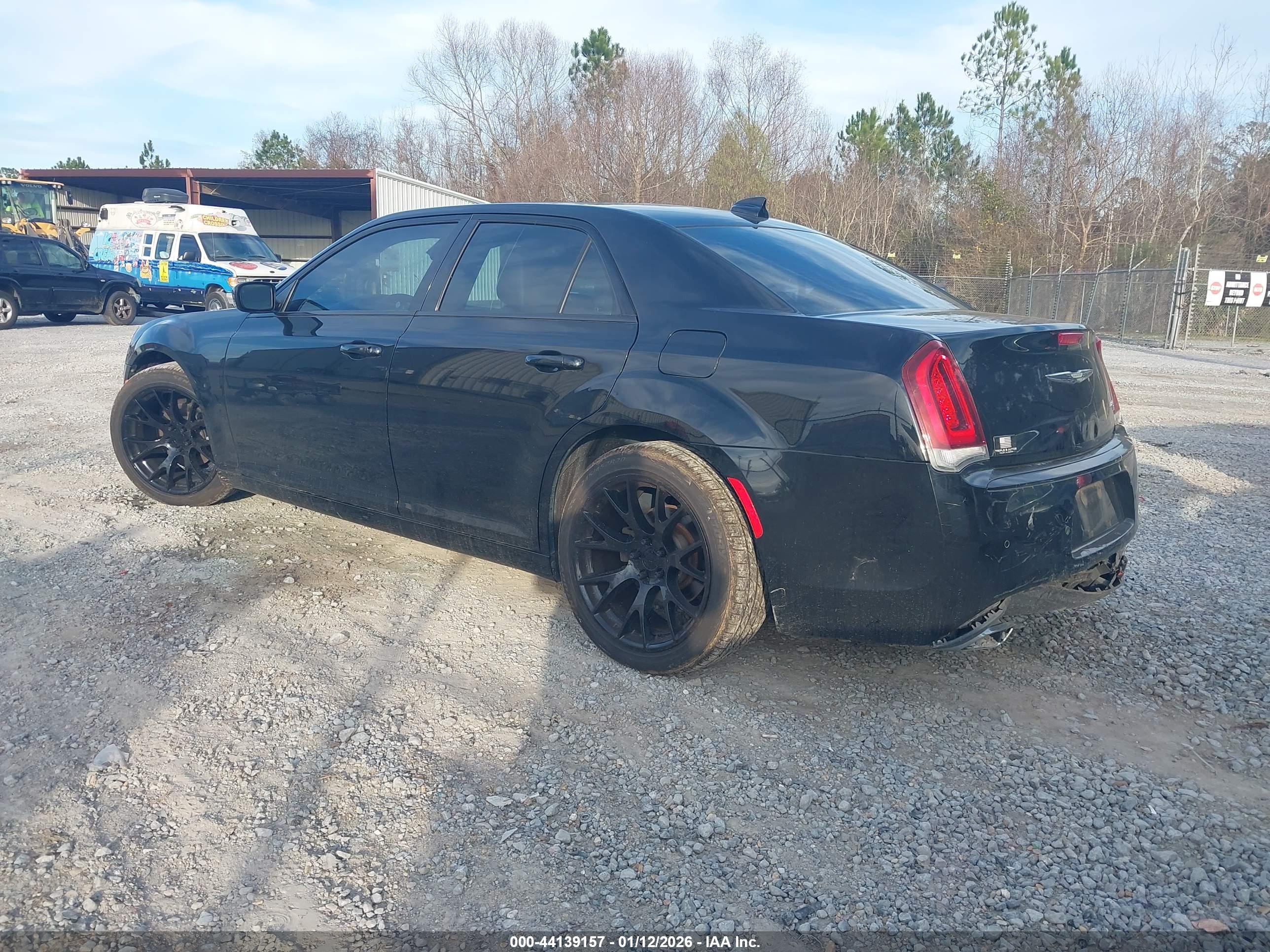CHRYSLER 300 image 3