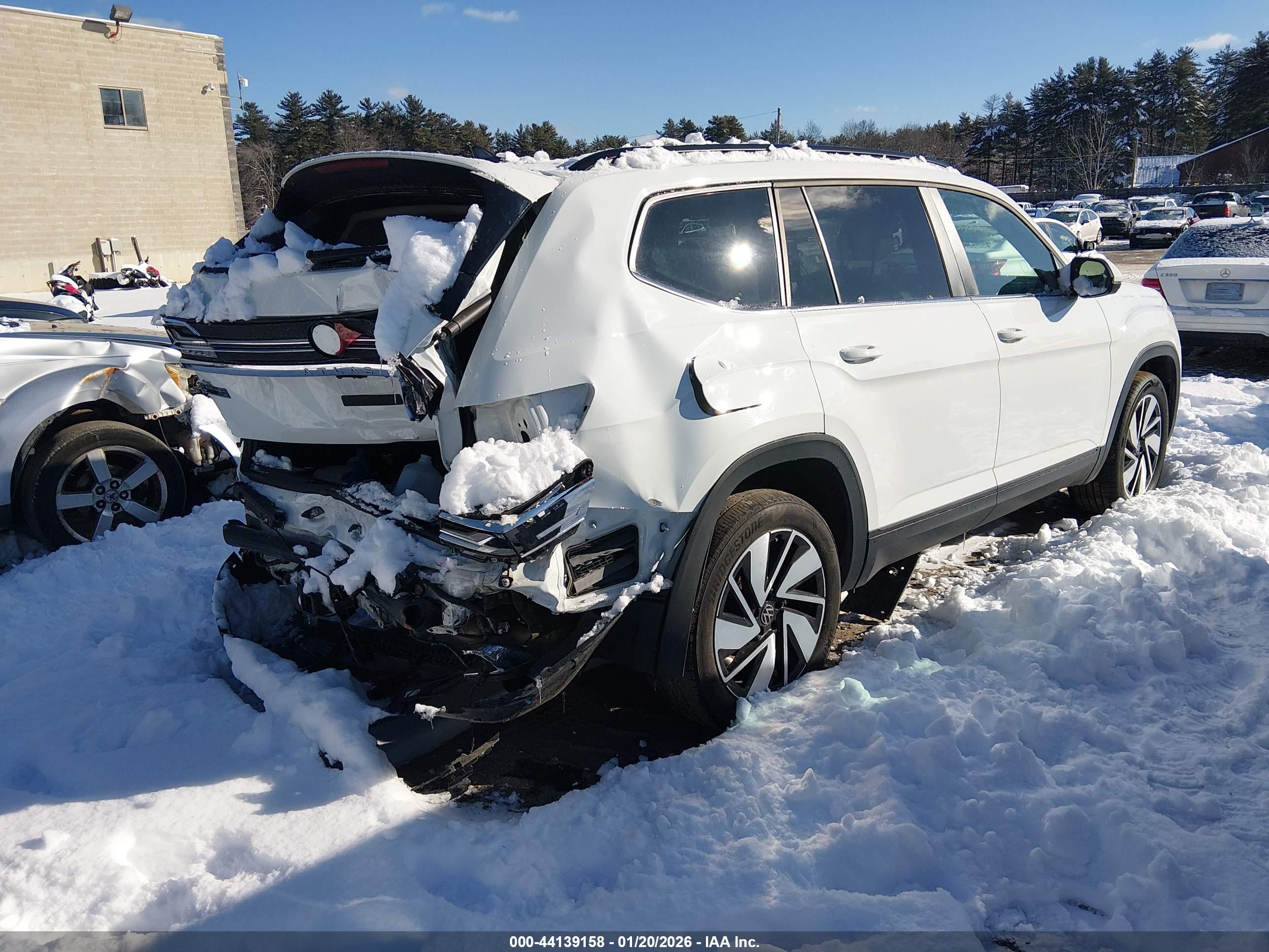 VOLKSWAGEN ATLAS image 4