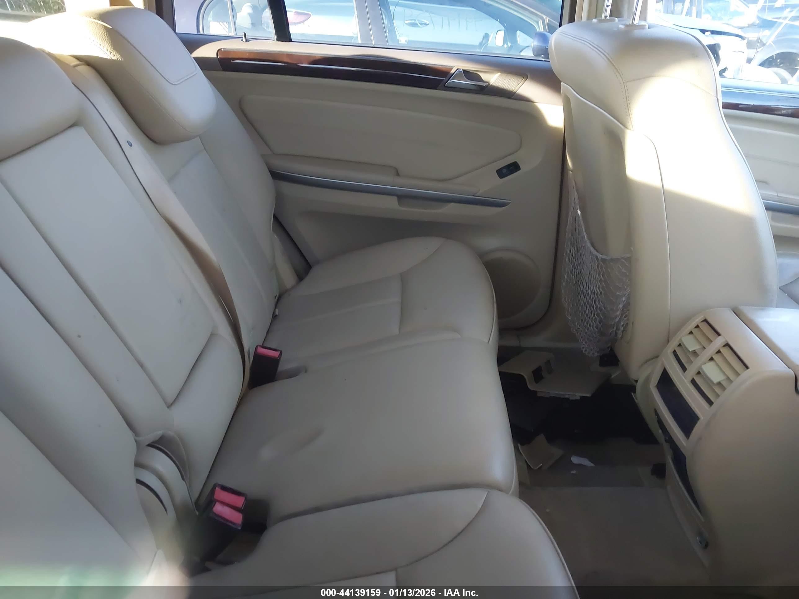 MERCEDES-BENZ GL image 8