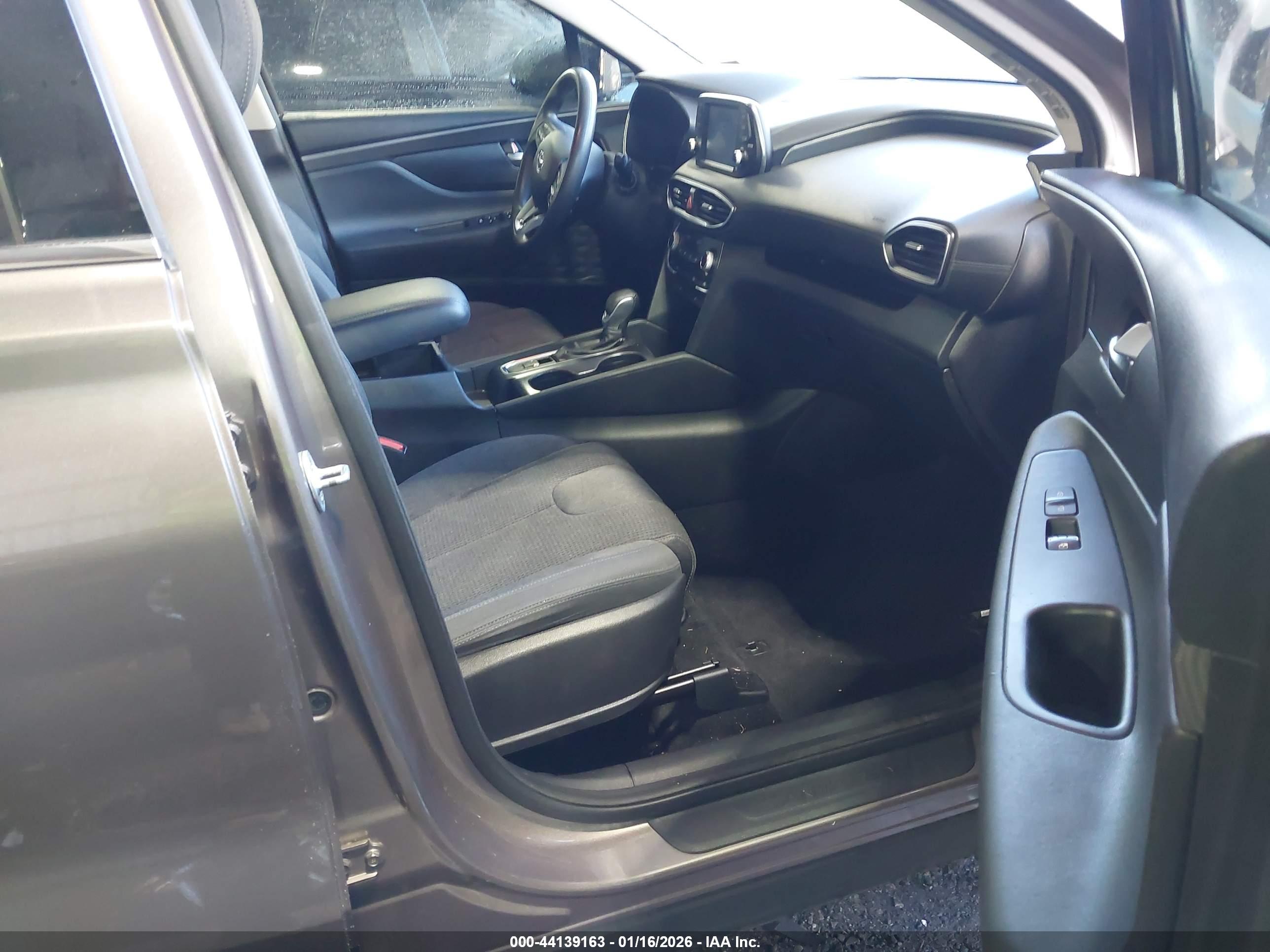HYUNDAI SANTA image 5
