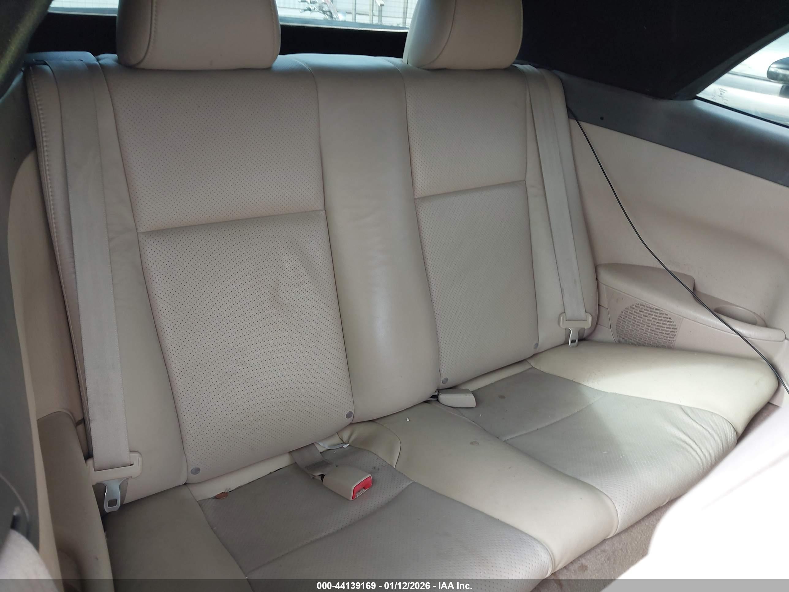 TOYOTA CAMRY image 8