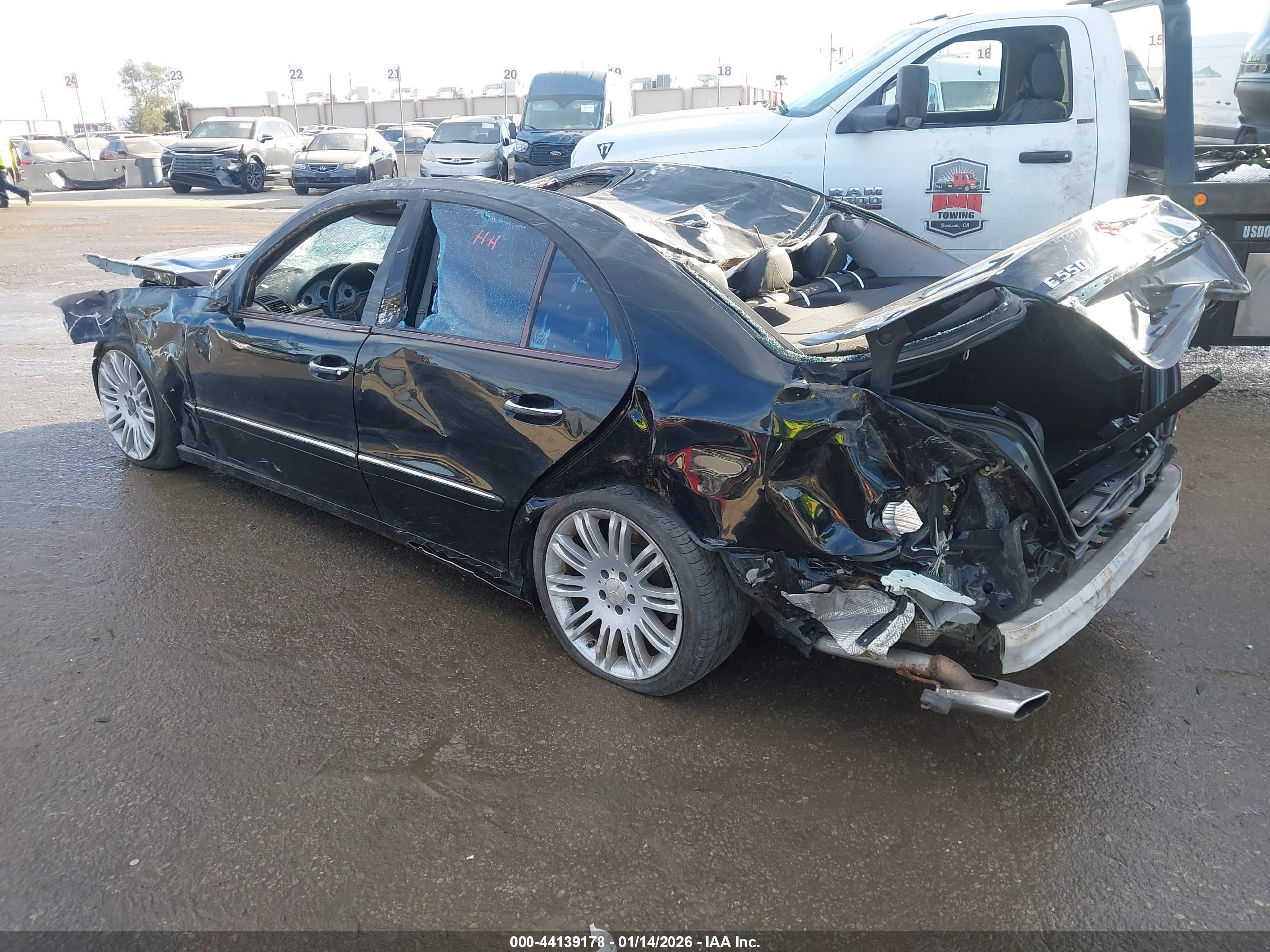 MERCEDES-BENZ E image 3
