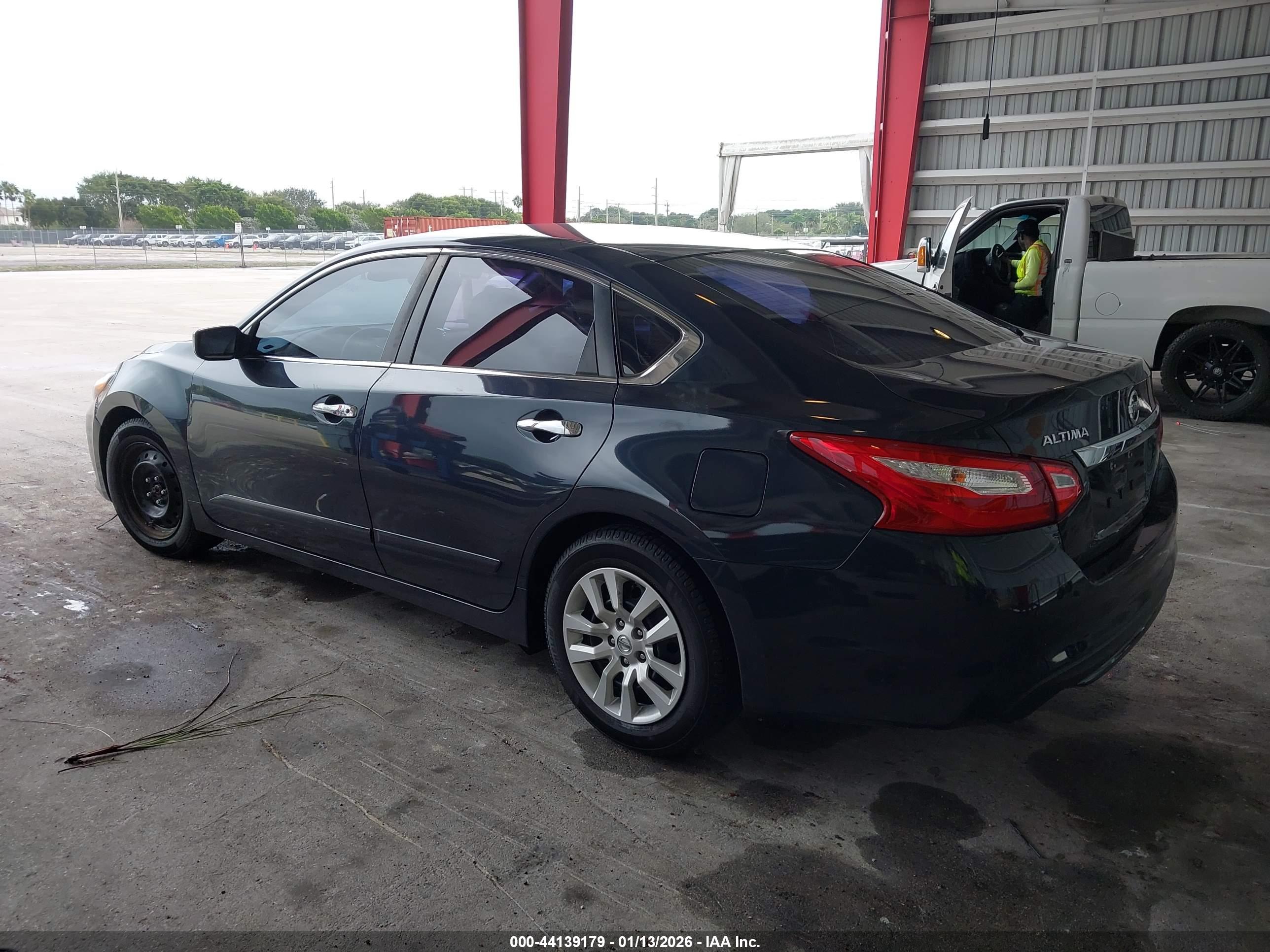 NISSAN ALTIMA image 3