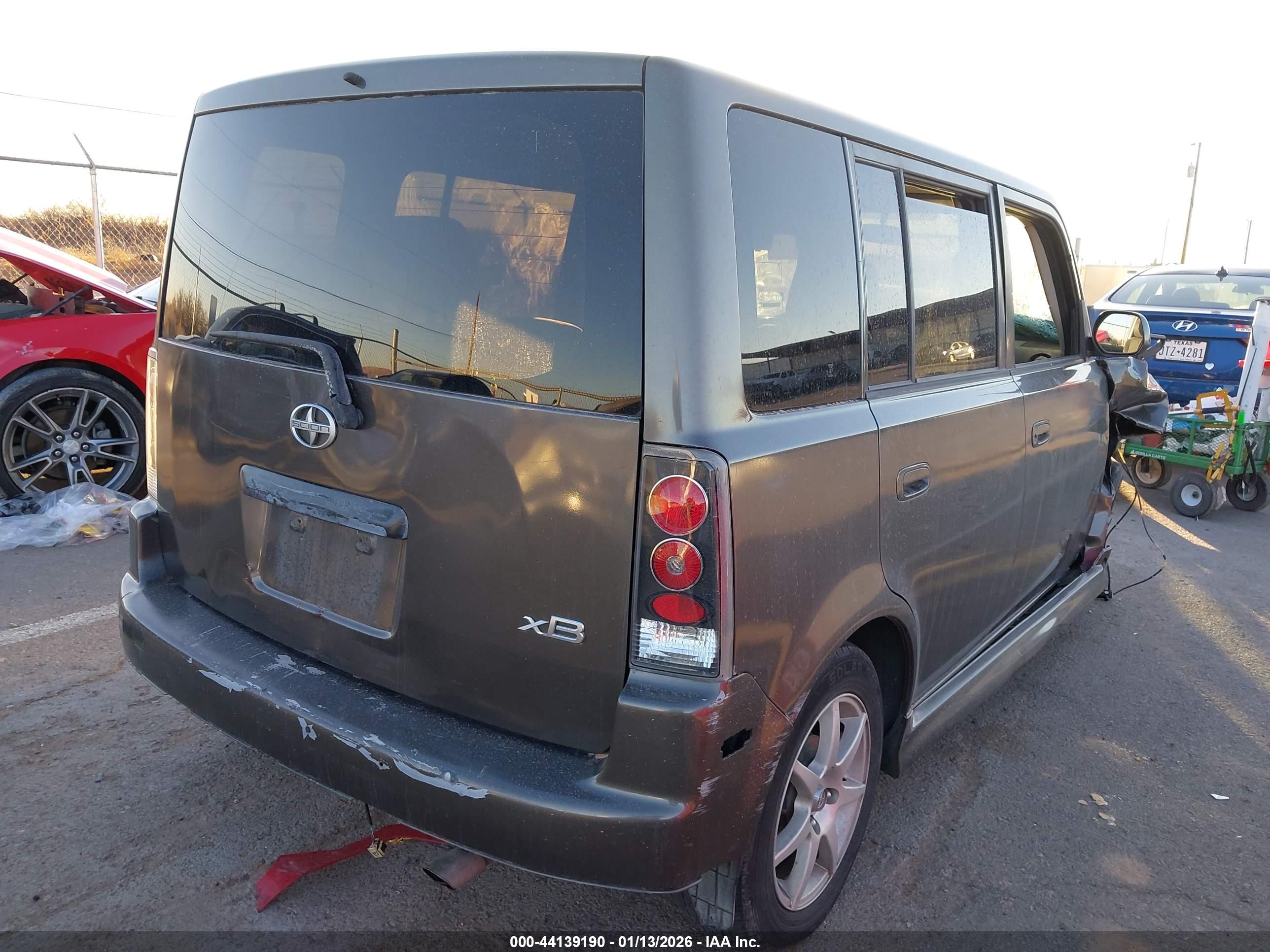 SCION XB image 4