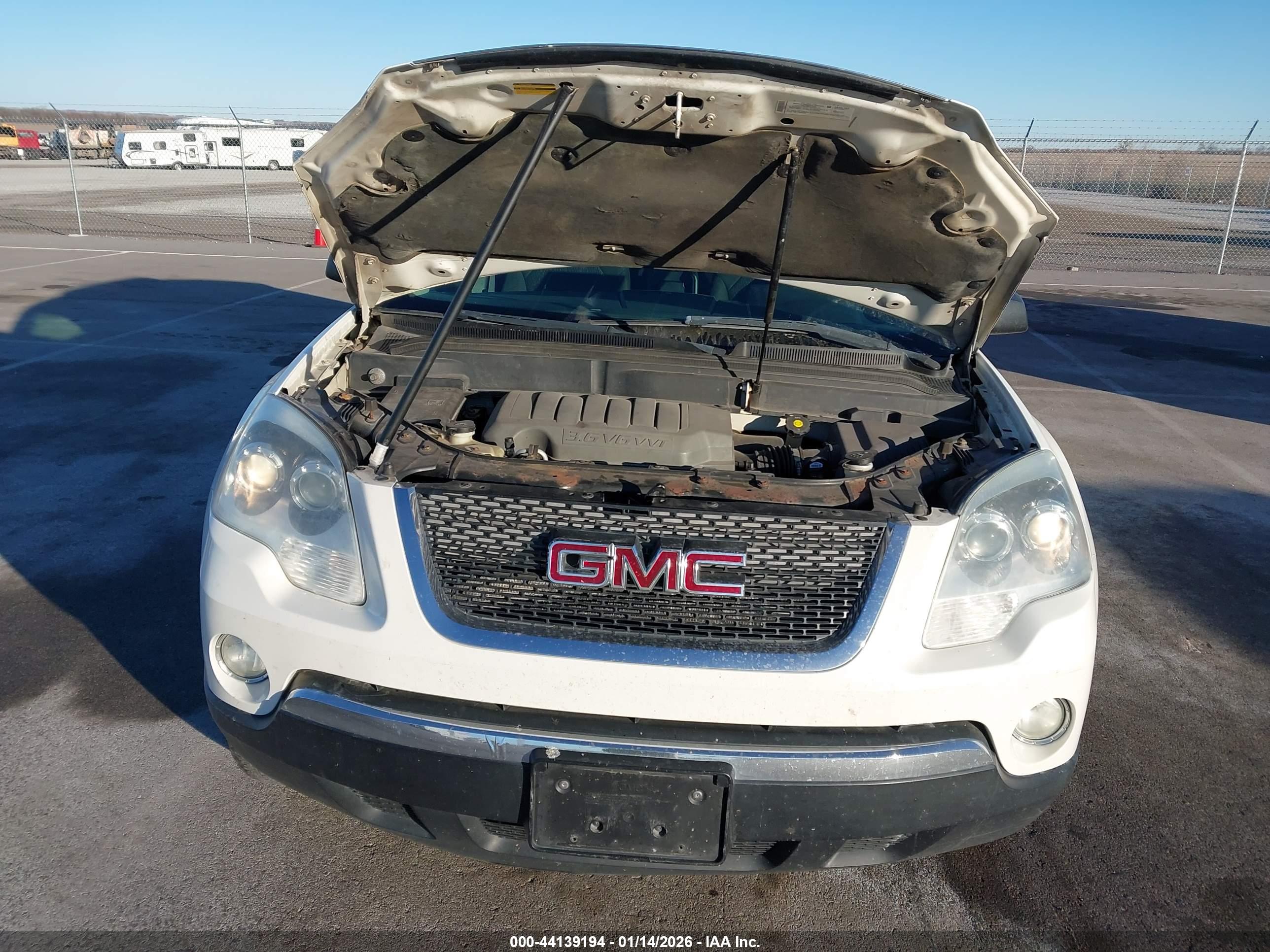 GMC ACADIA image 10