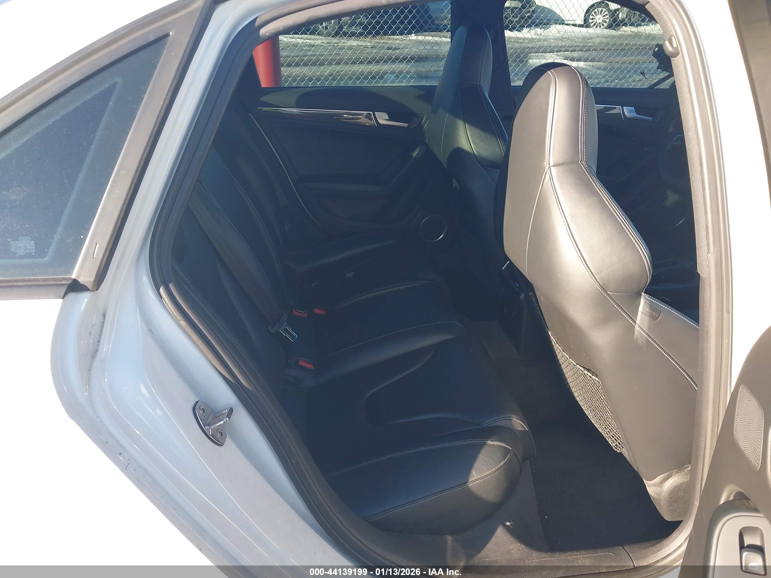 AUDI S4 image 8