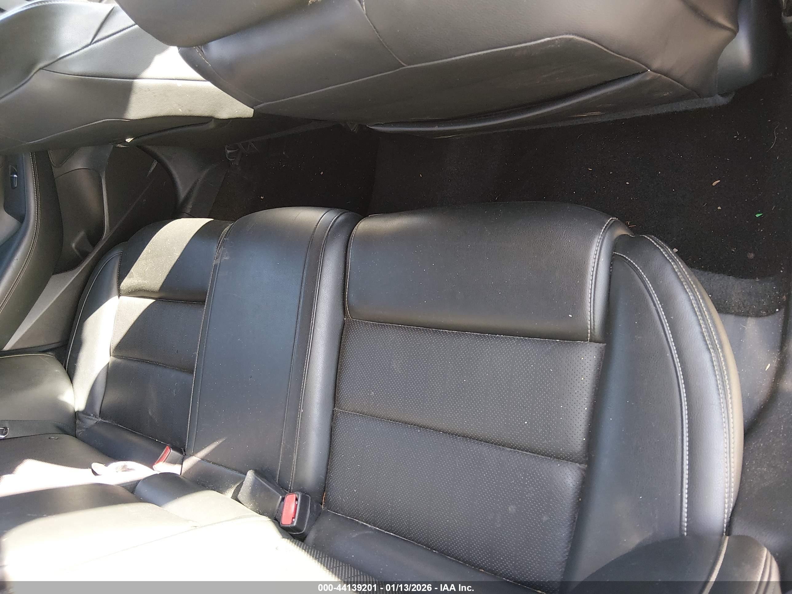 NISSAN MAXIMA image 8