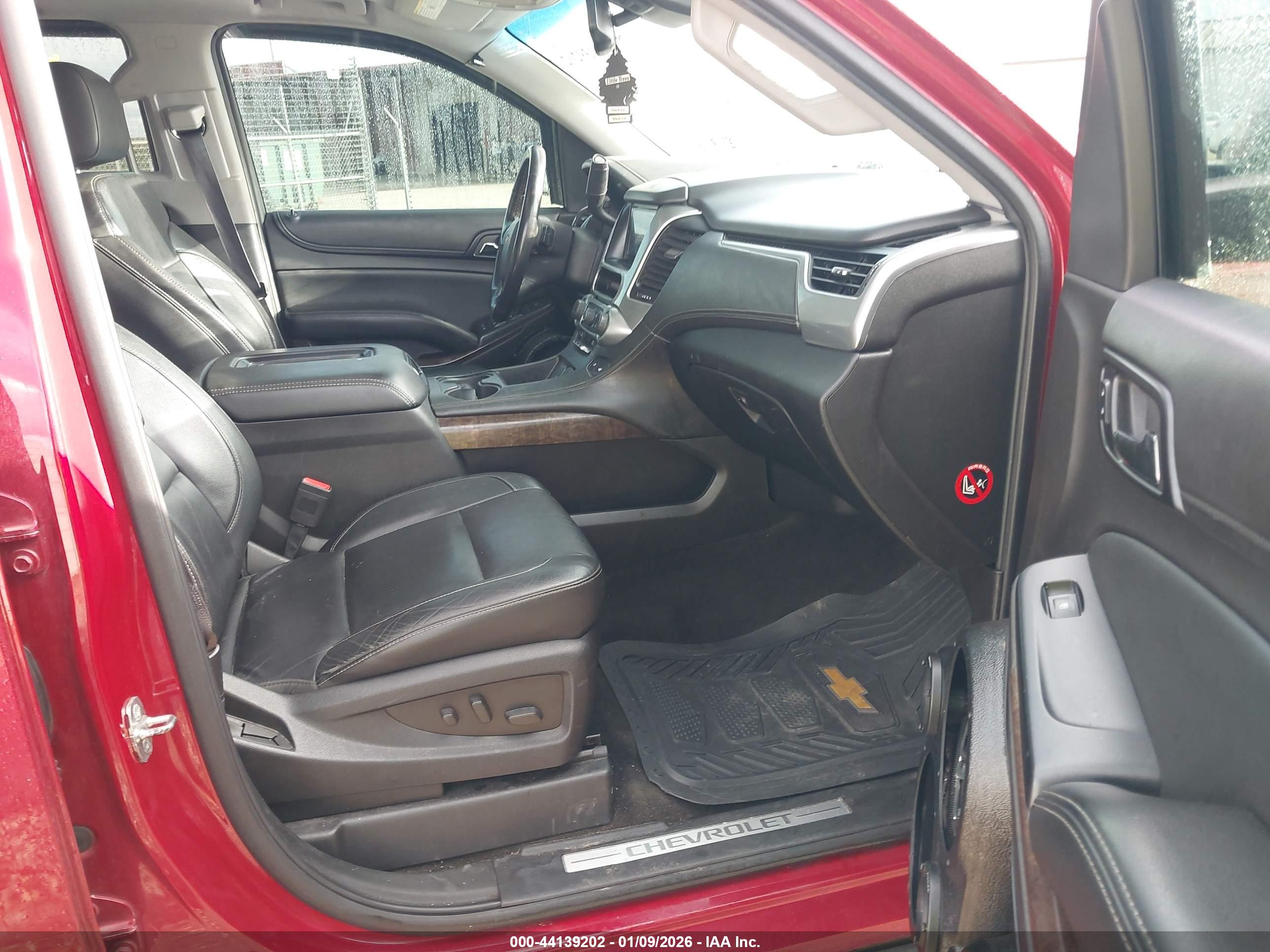 CHEVROLET TAHOE image 5