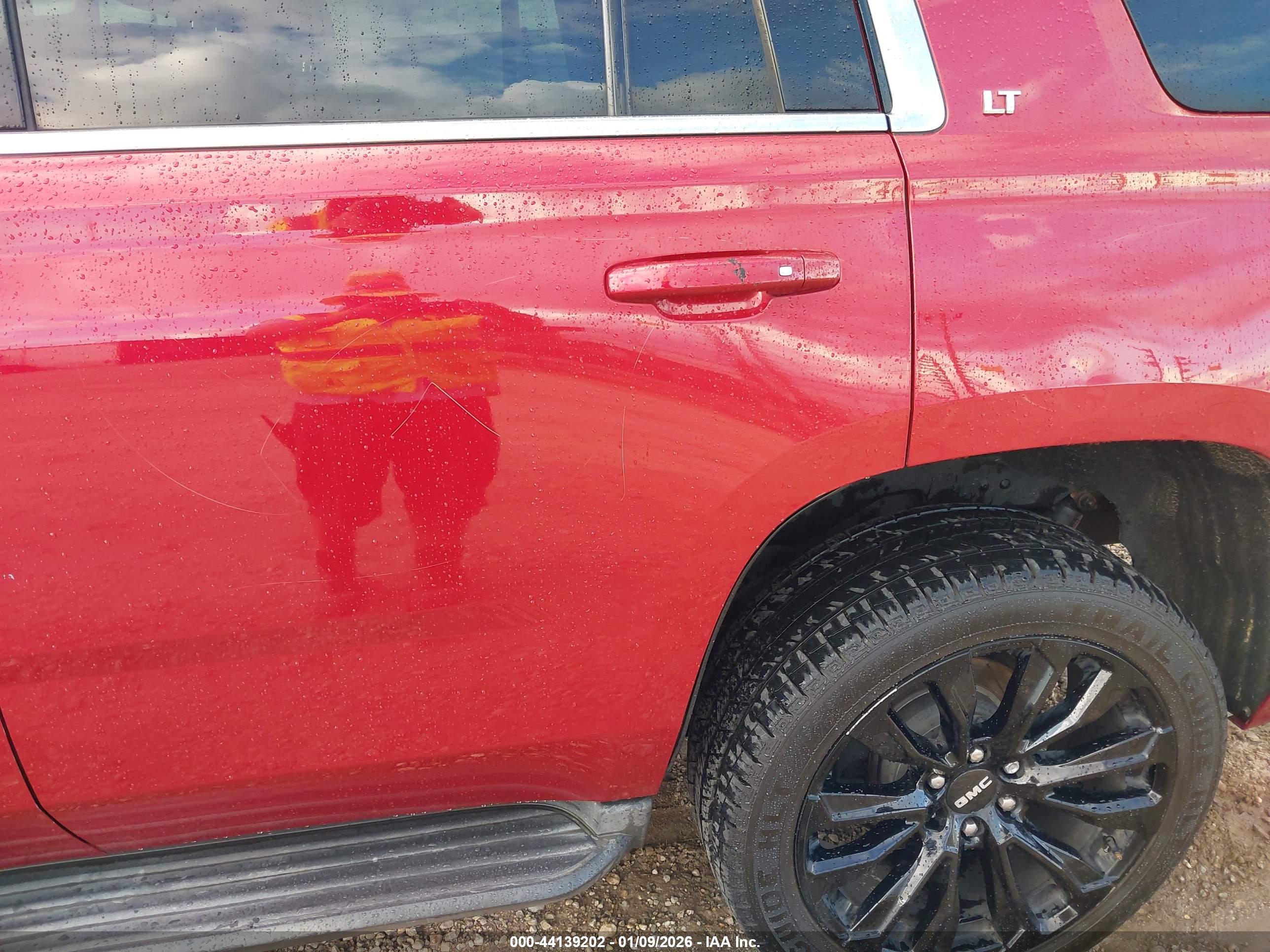 CHEVROLET TAHOE image 6