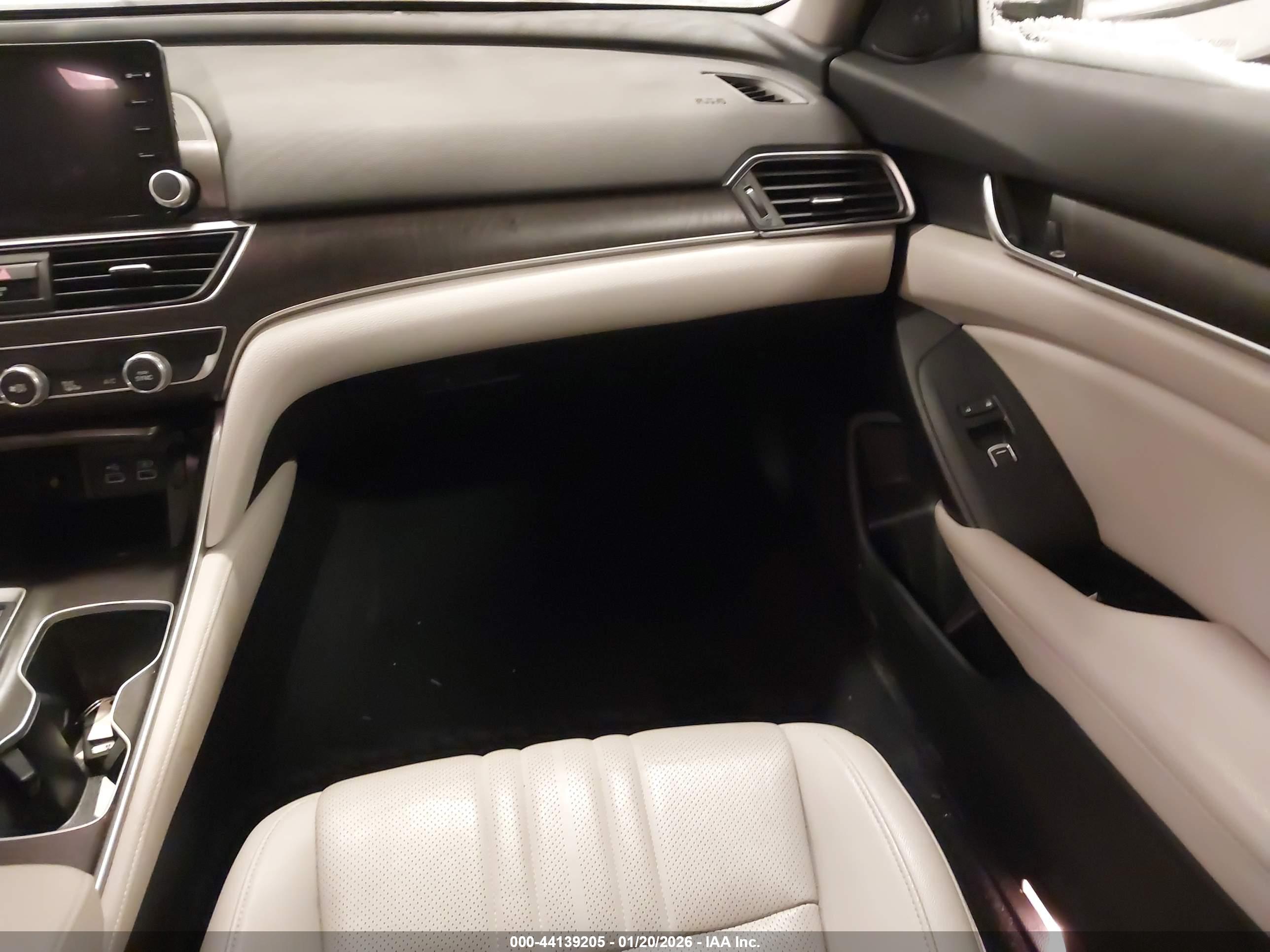 HONDA ACCORD image 5