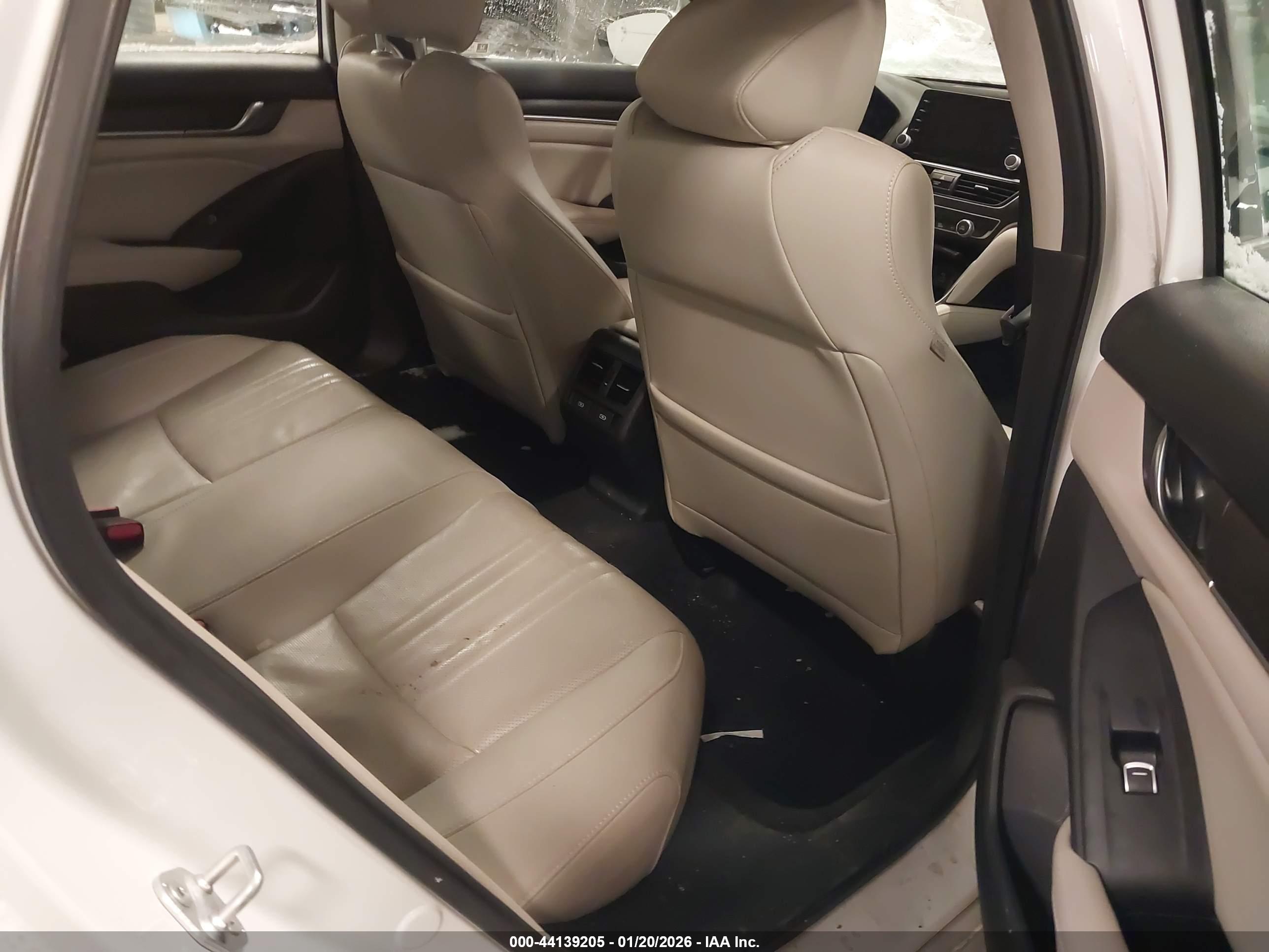 HONDA ACCORD image 8