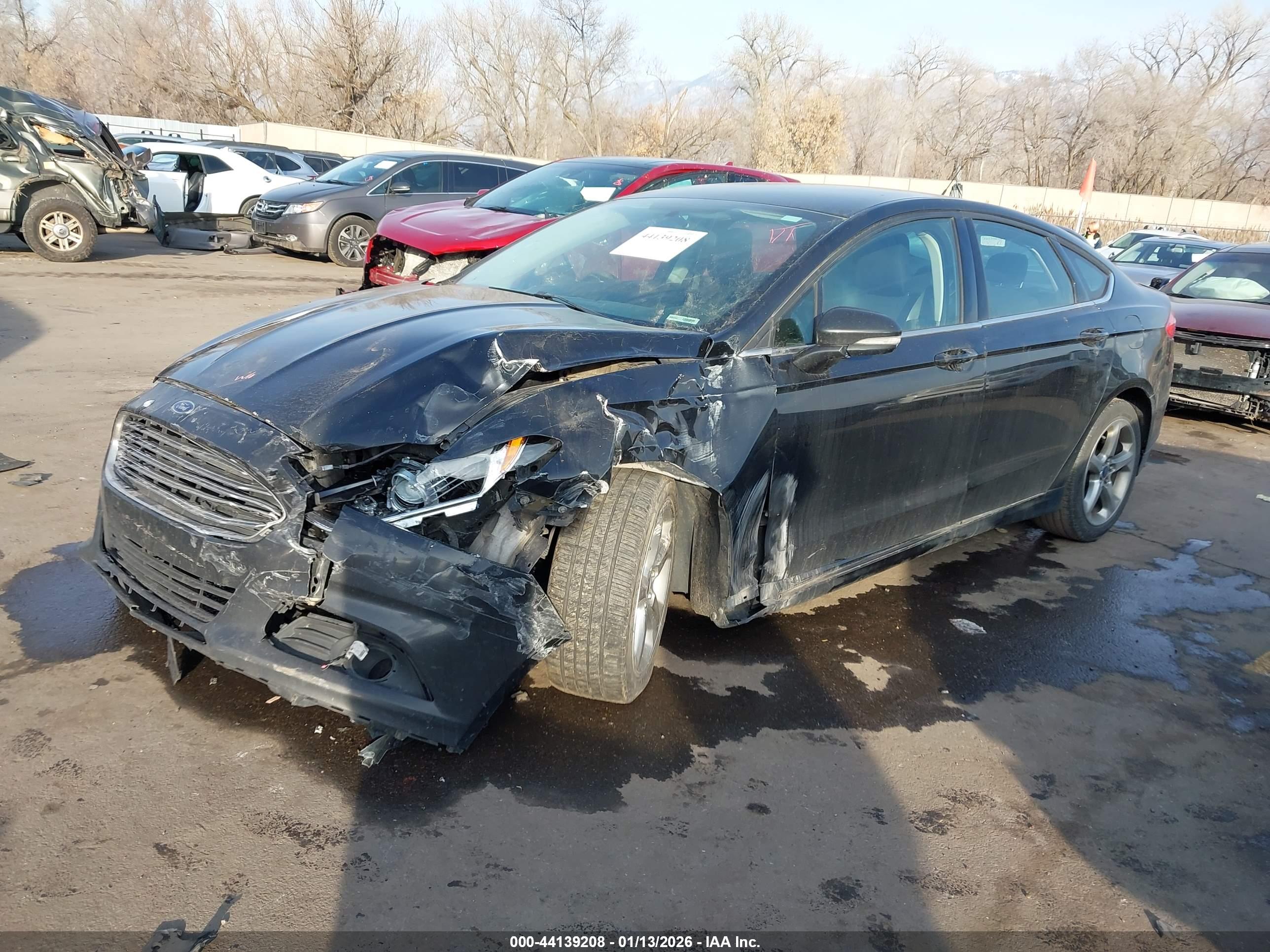 FORD FUSION image 2
