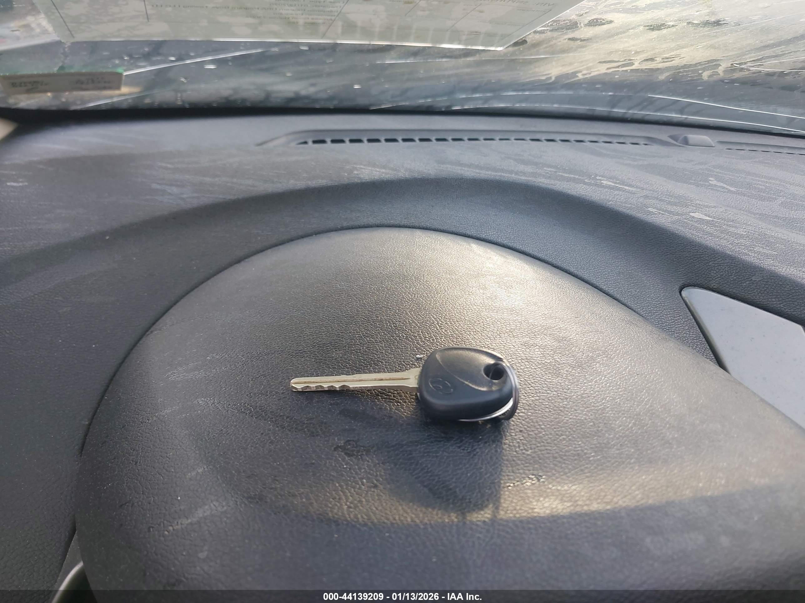 HYUNDAI ELANTRA image 11