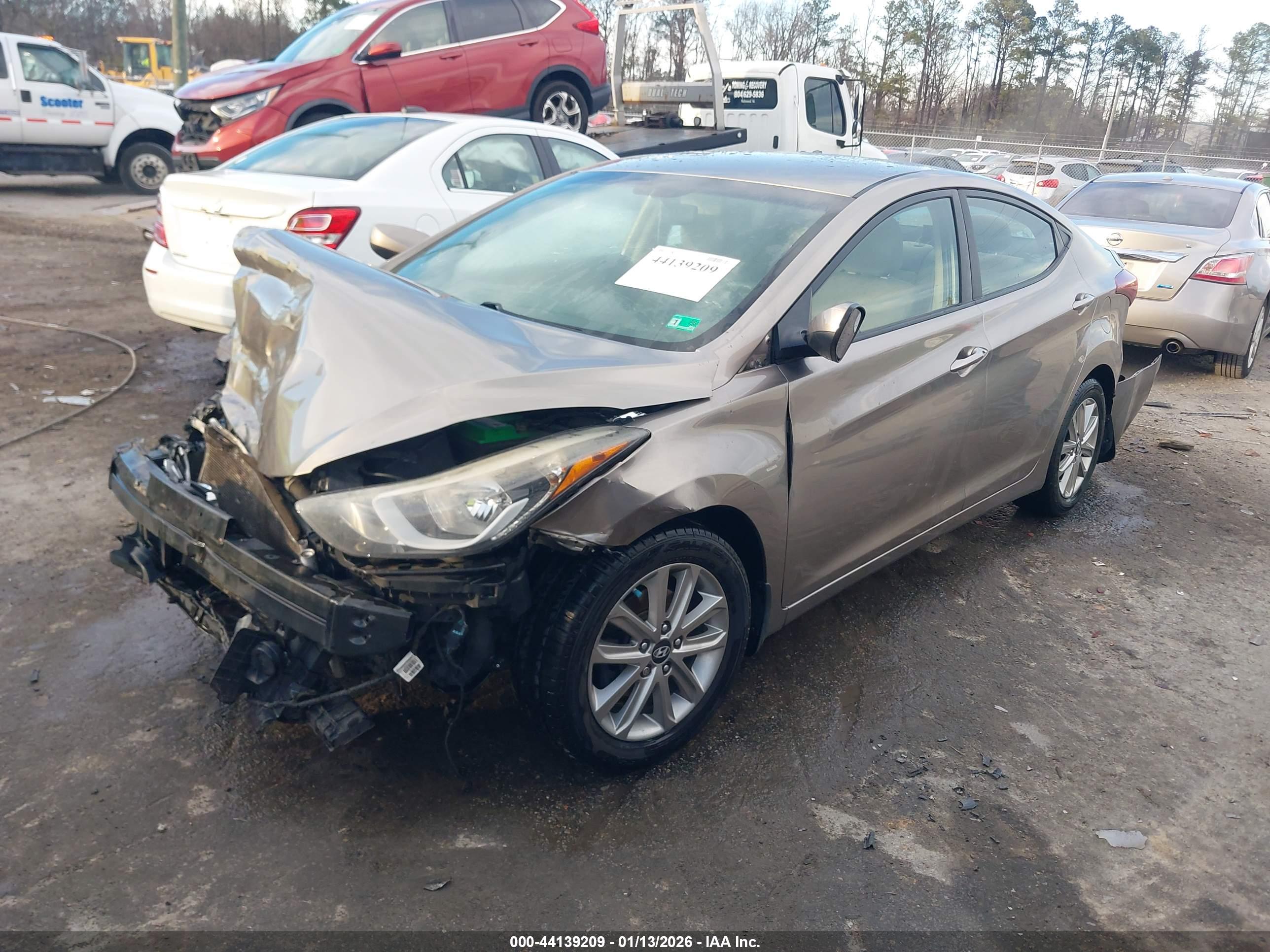 HYUNDAI ELANTRA image 2