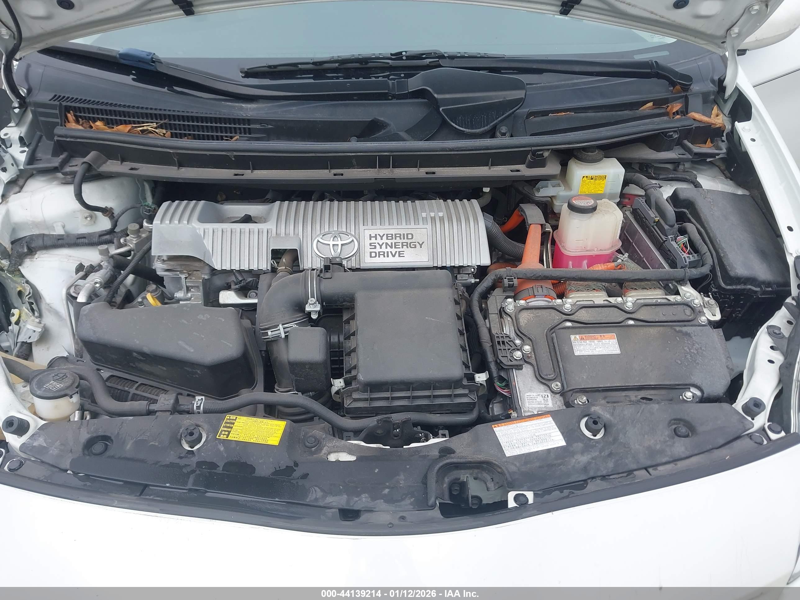 TOYOTA PRIUS image 10