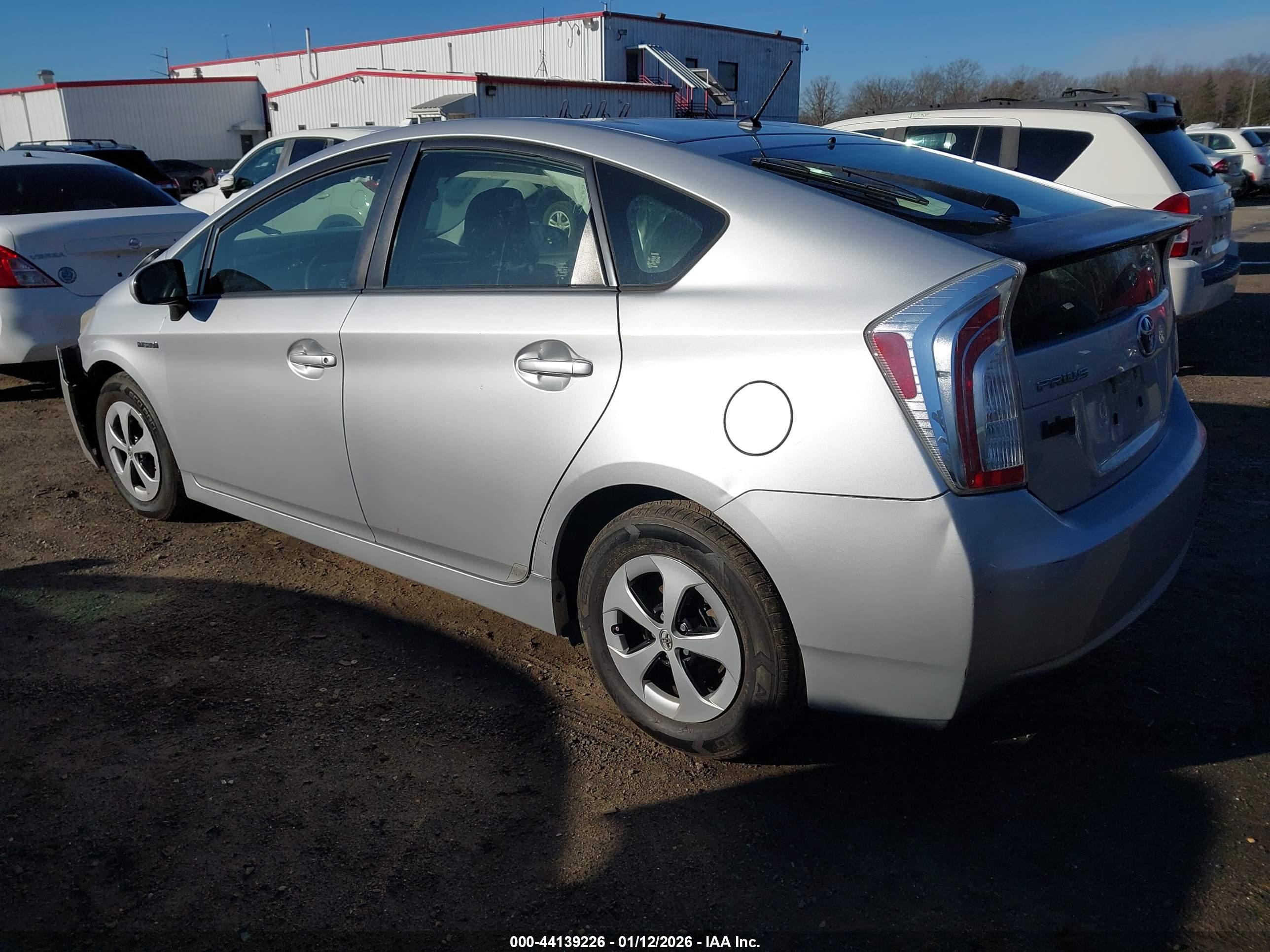 TOYOTA PRIUS image 3