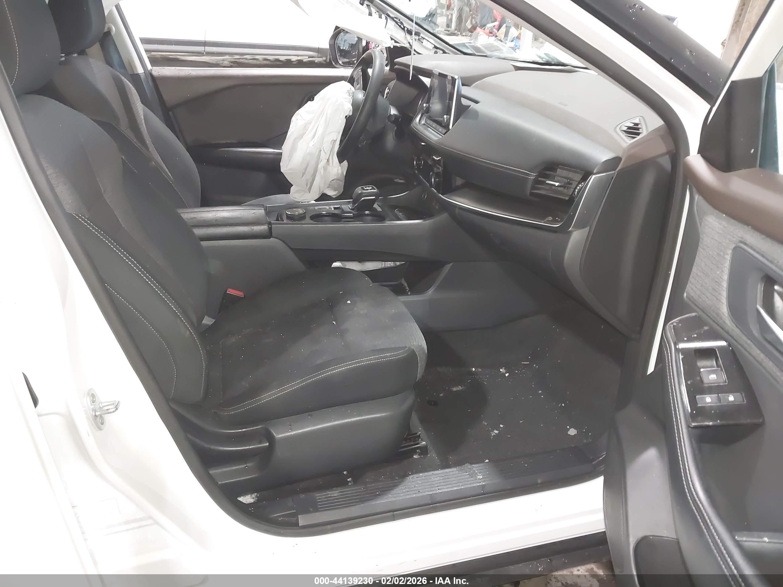 NISSAN ROGUE image 5