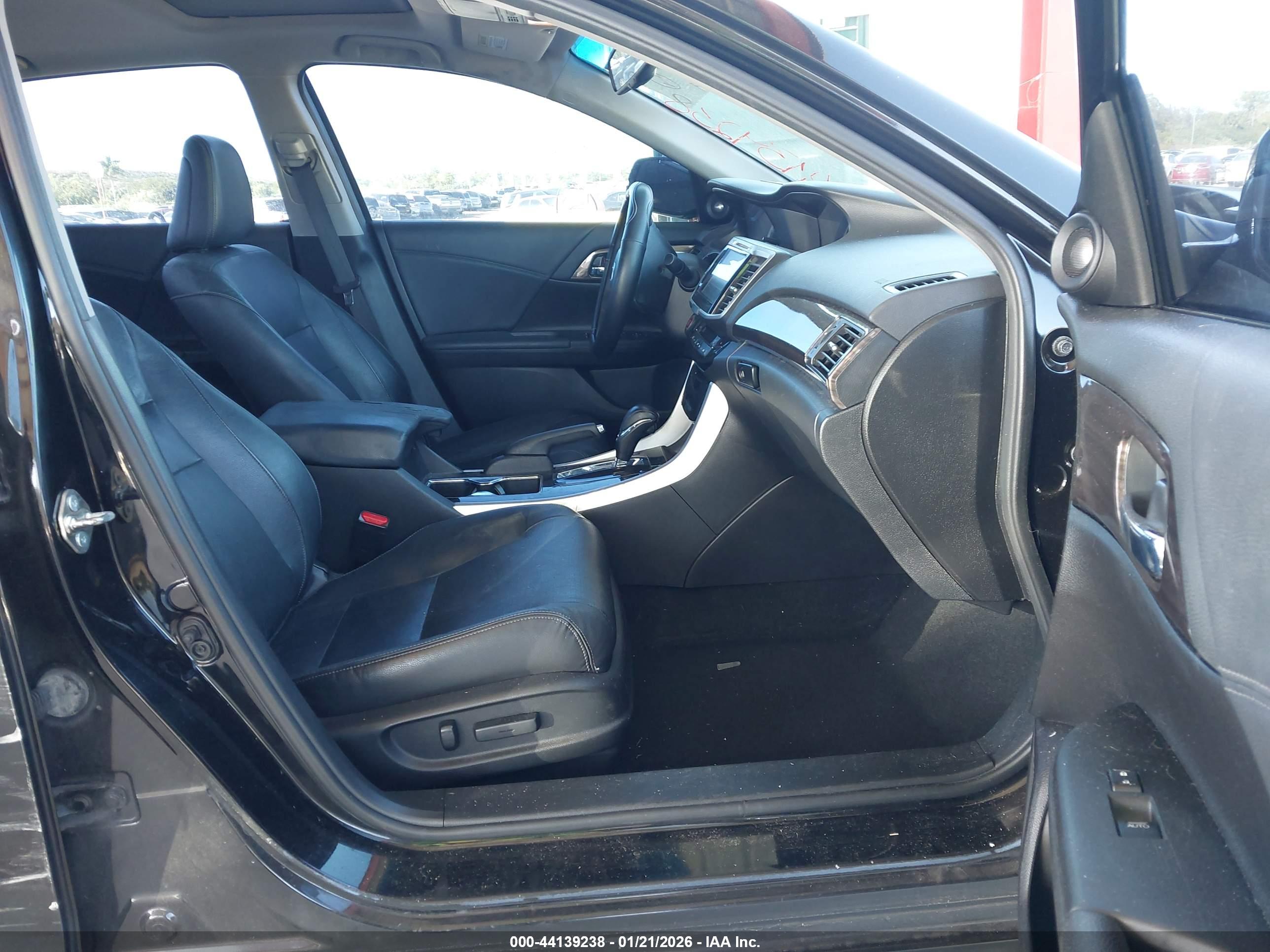 HONDA ACCORD image 5