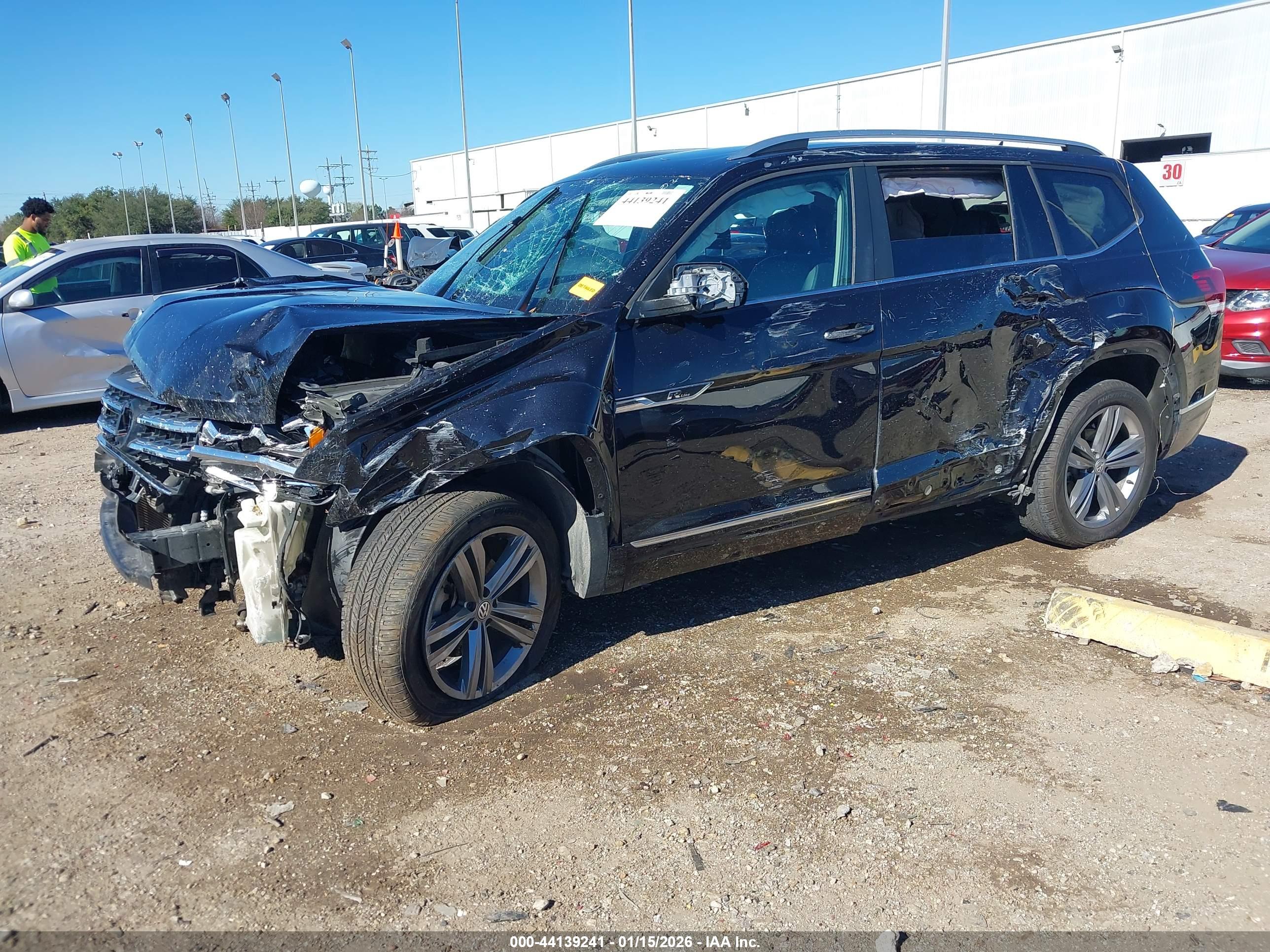 VOLKSWAGEN ATLAS image 2