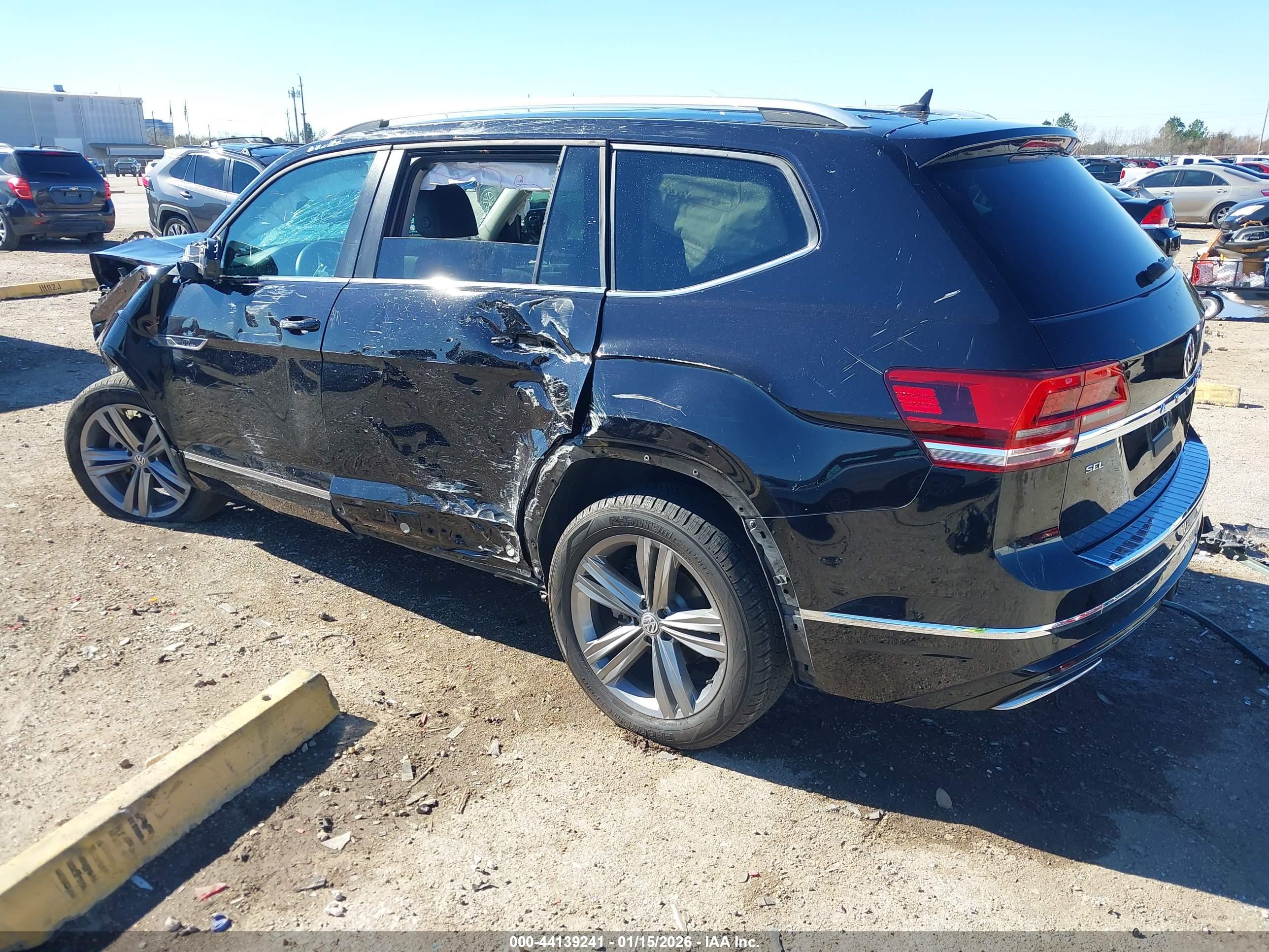 VOLKSWAGEN ATLAS image 3
