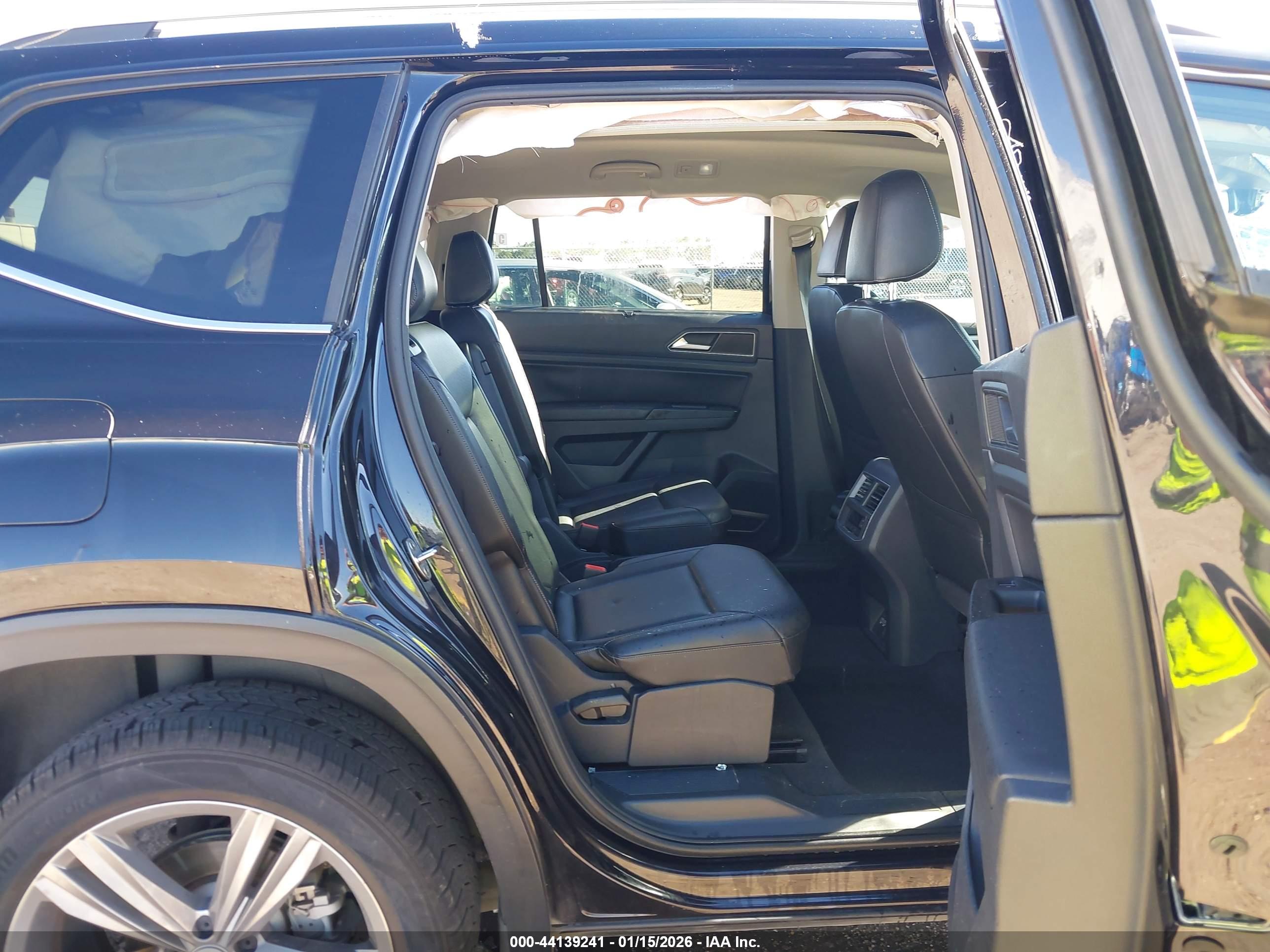 VOLKSWAGEN ATLAS image 8