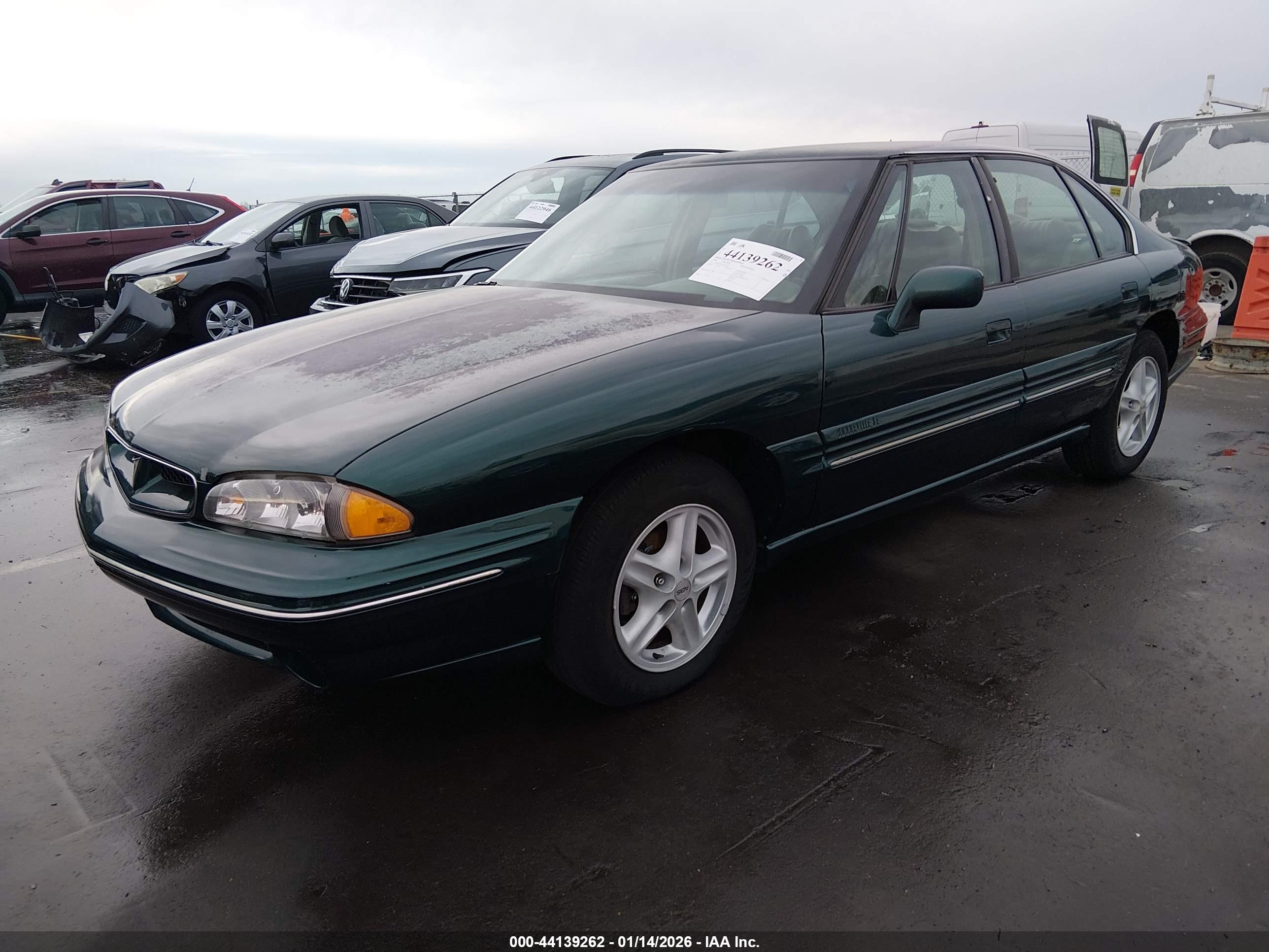 PONTIAC BONNEVILLE image 2