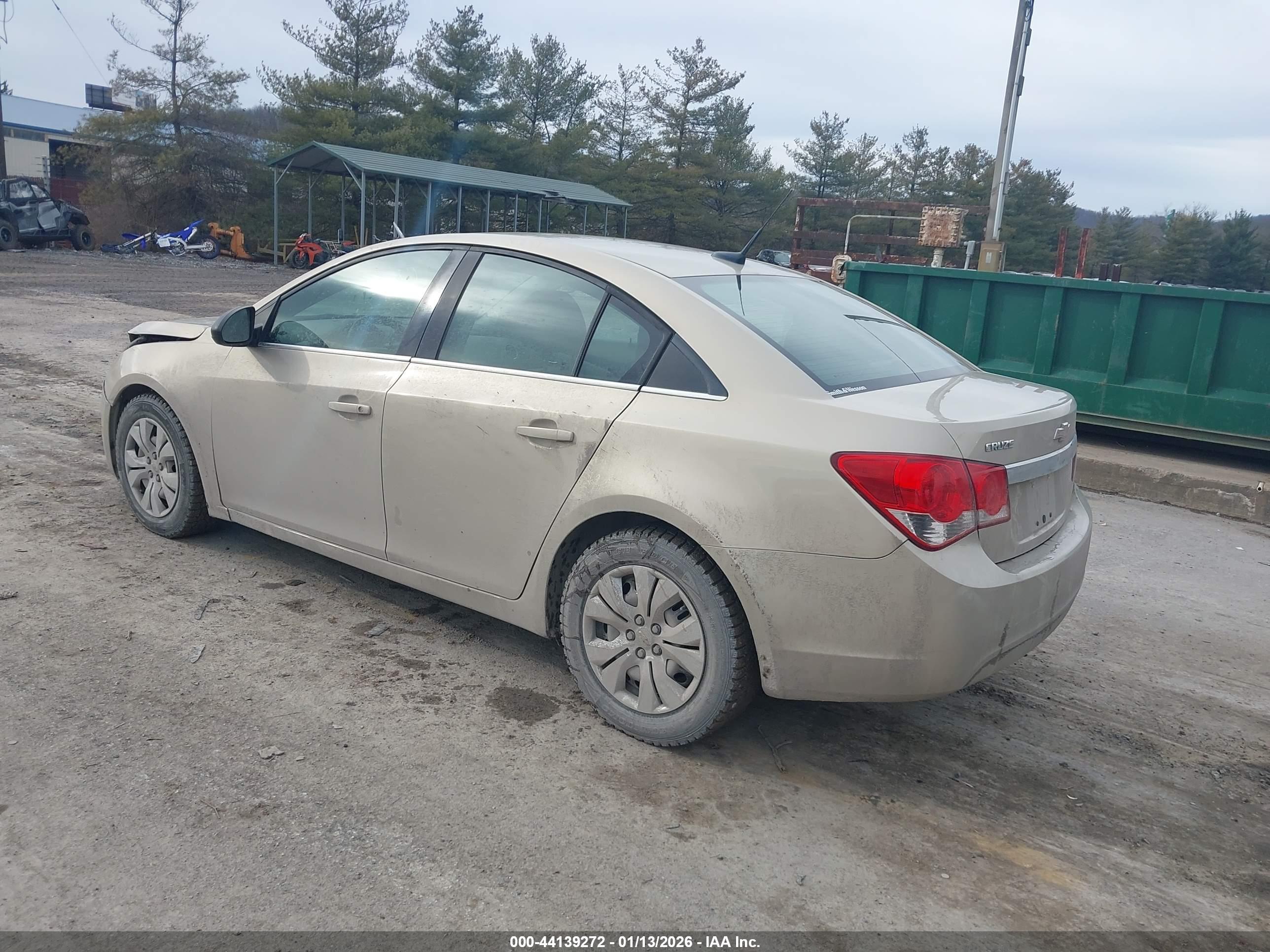 CHEVROLET CRUZE image 3