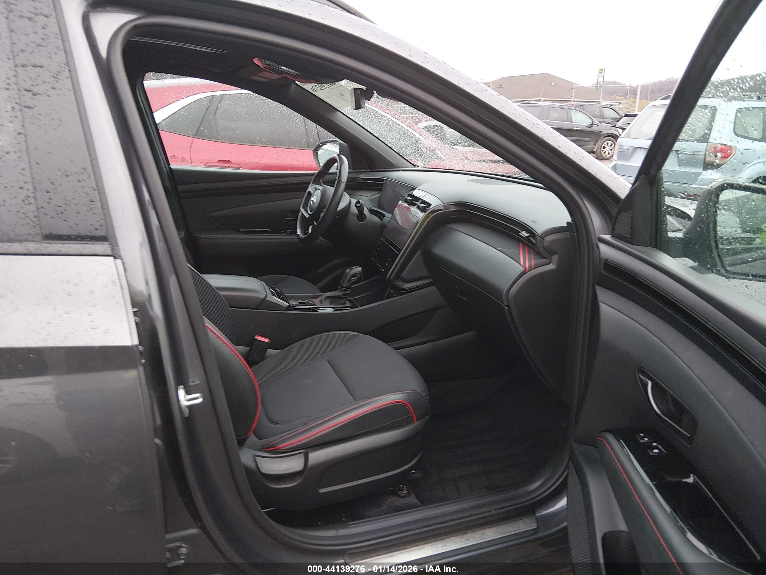 HYUNDAI TUCSON image 5