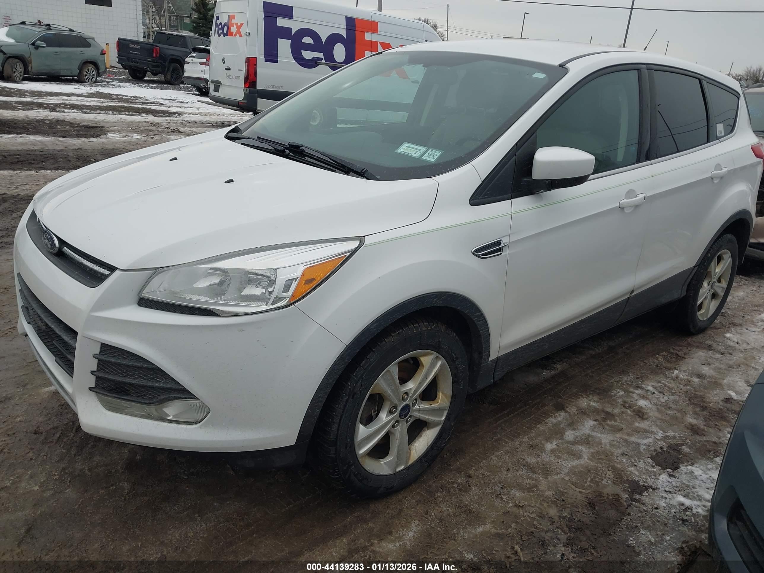 FORD ESCAPE image 2