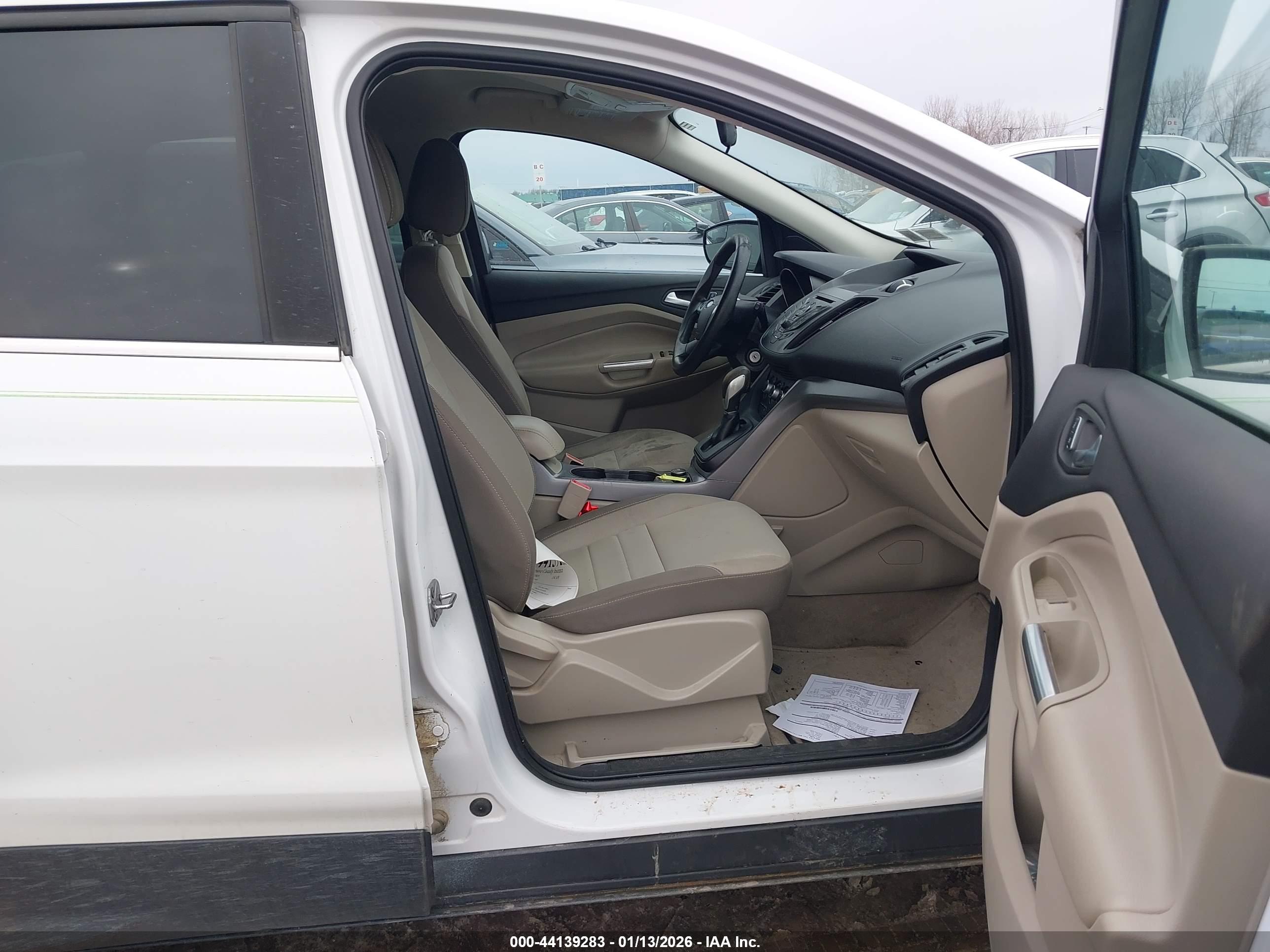 FORD ESCAPE image 5