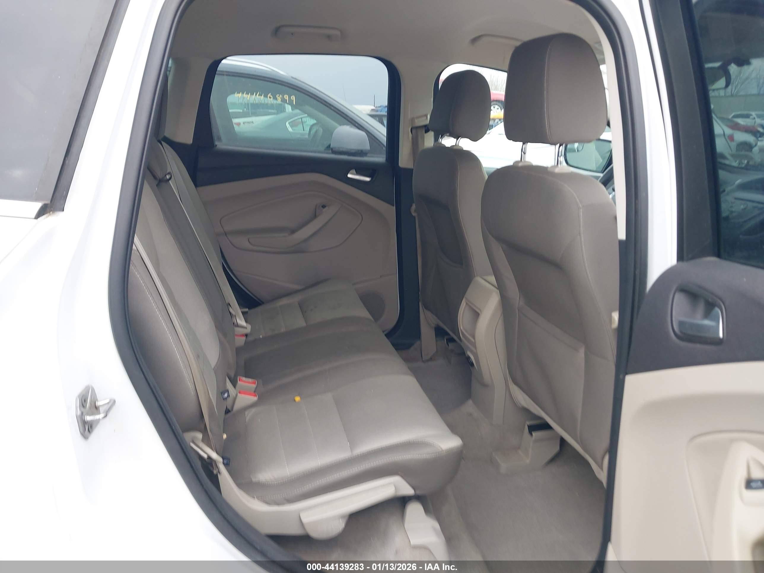 FORD ESCAPE image 8