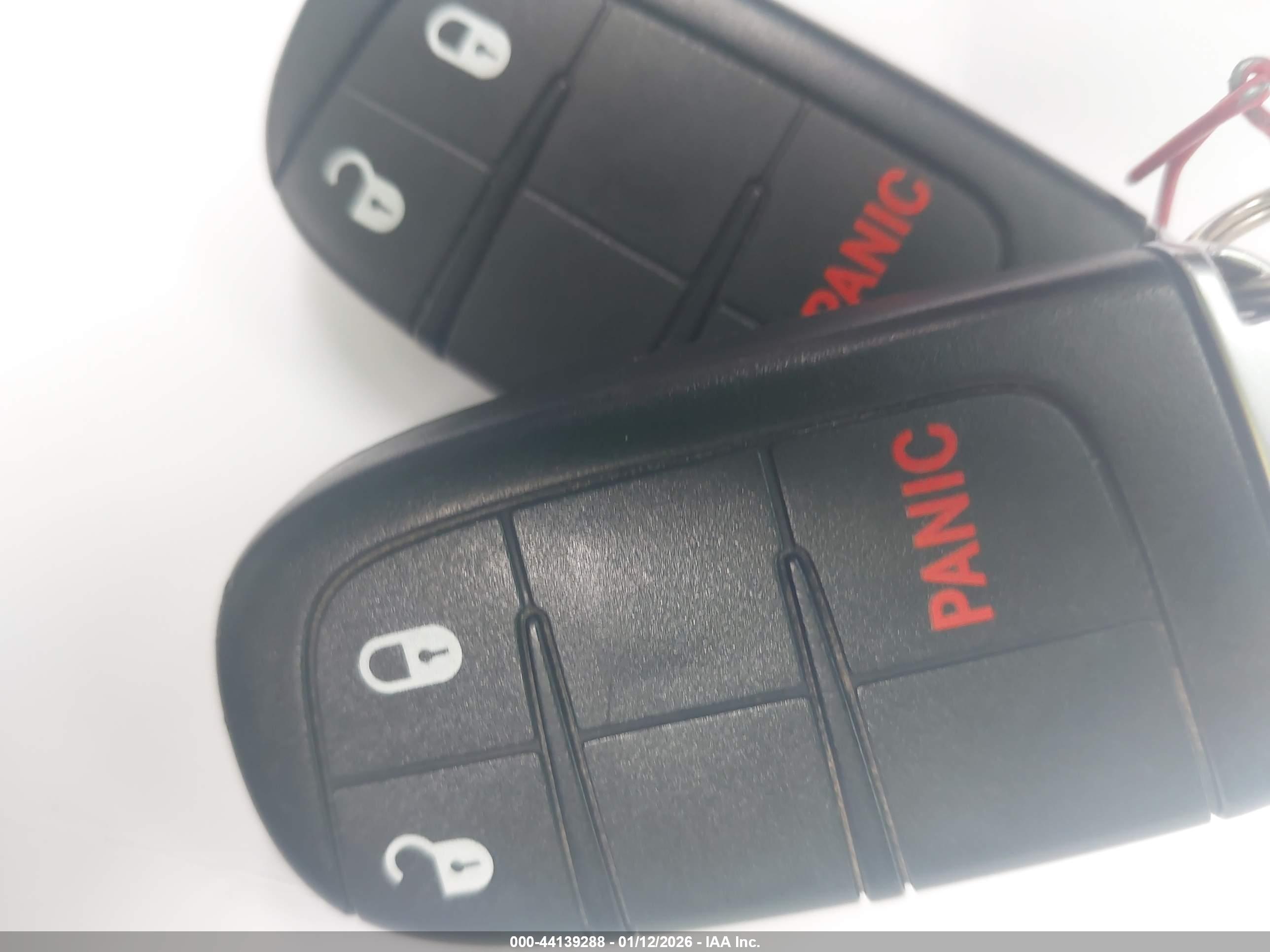 JEEP GRAND image 11