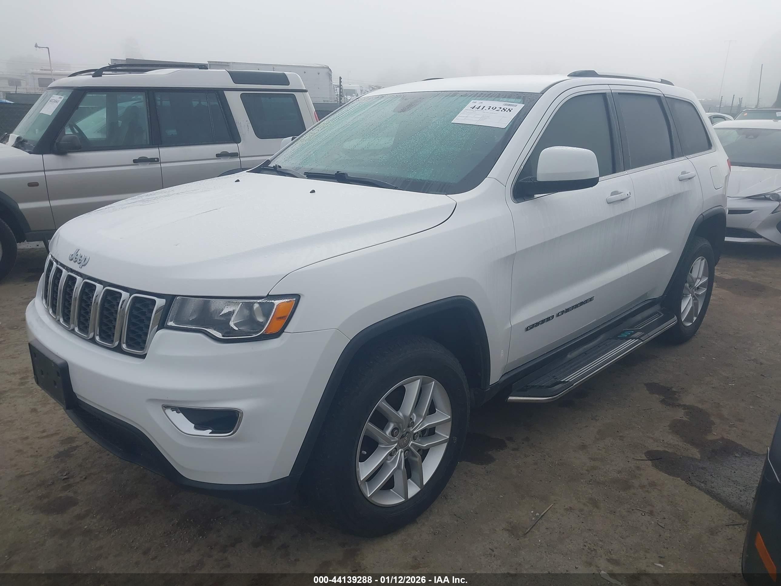 JEEP GRAND image 2