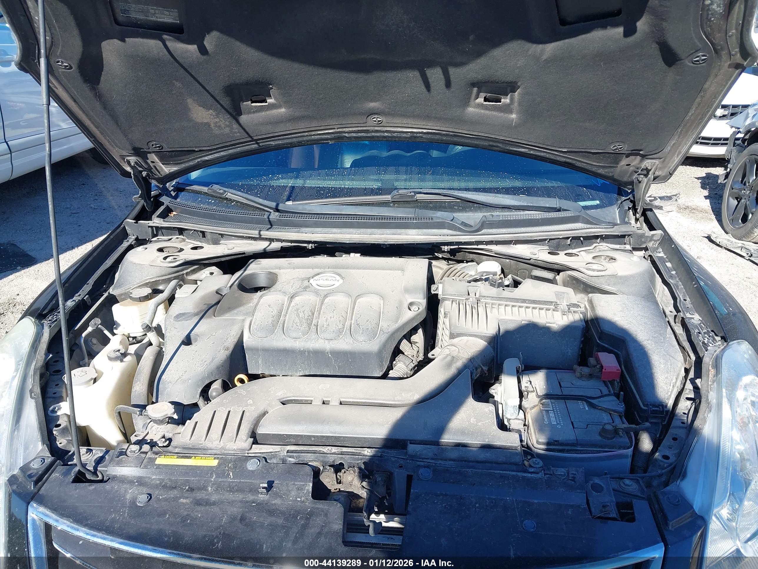 NISSAN ALTIMA image 10