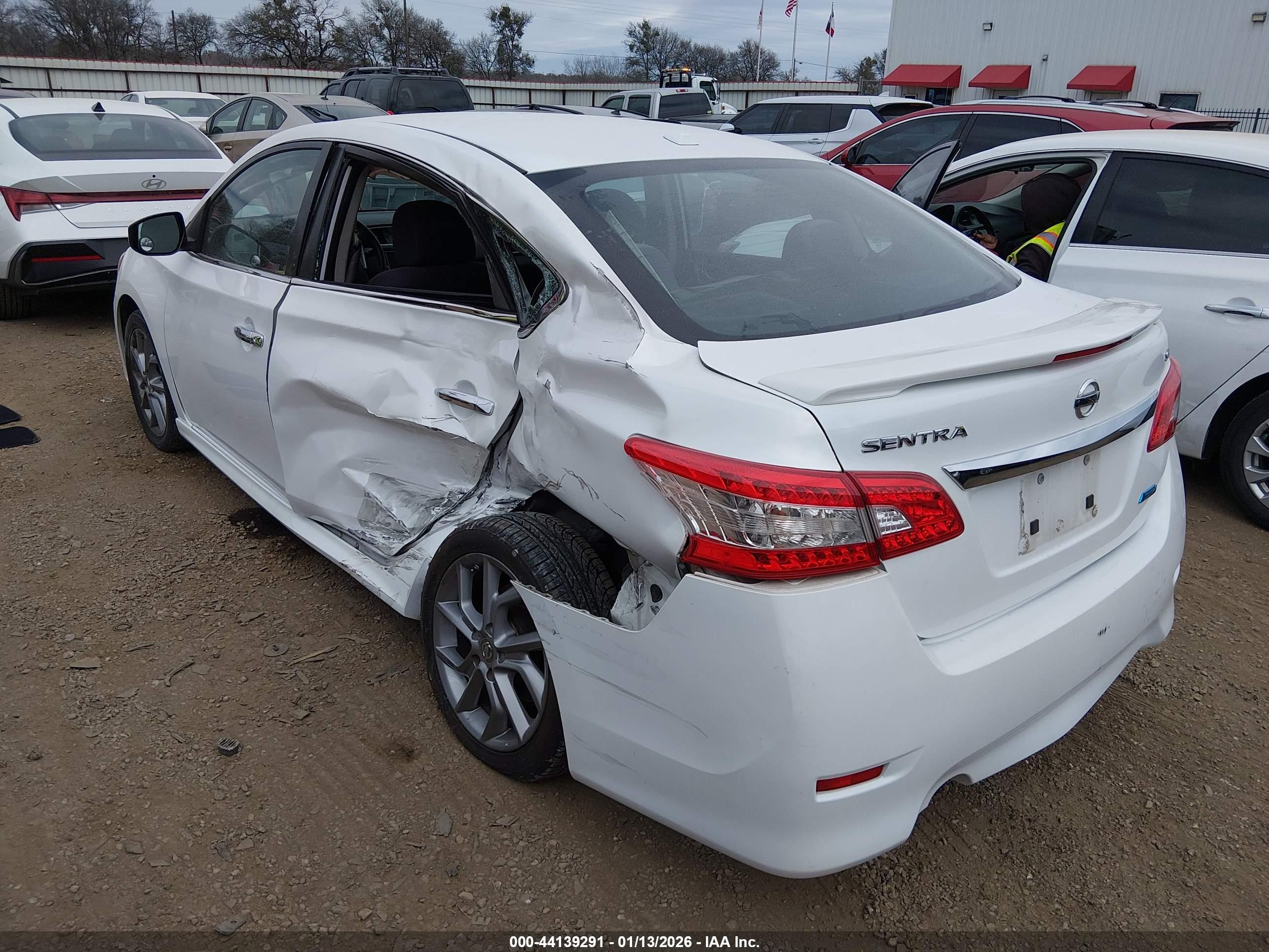 NISSAN SENTRA image 3