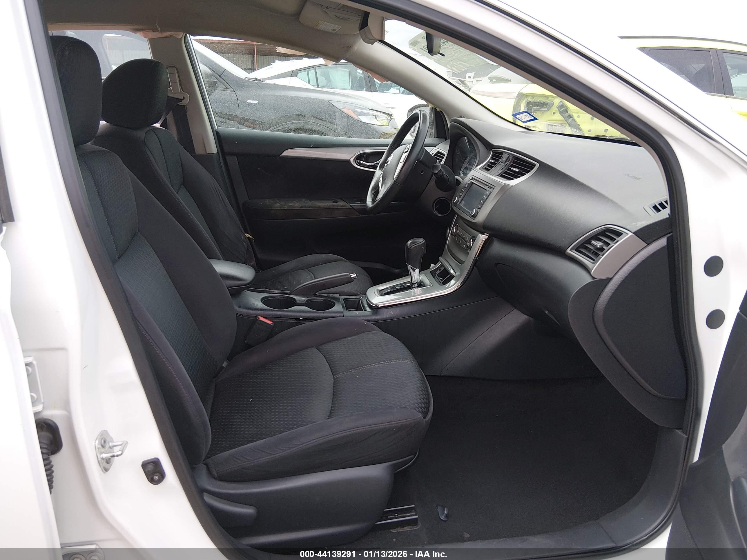 NISSAN SENTRA image 5