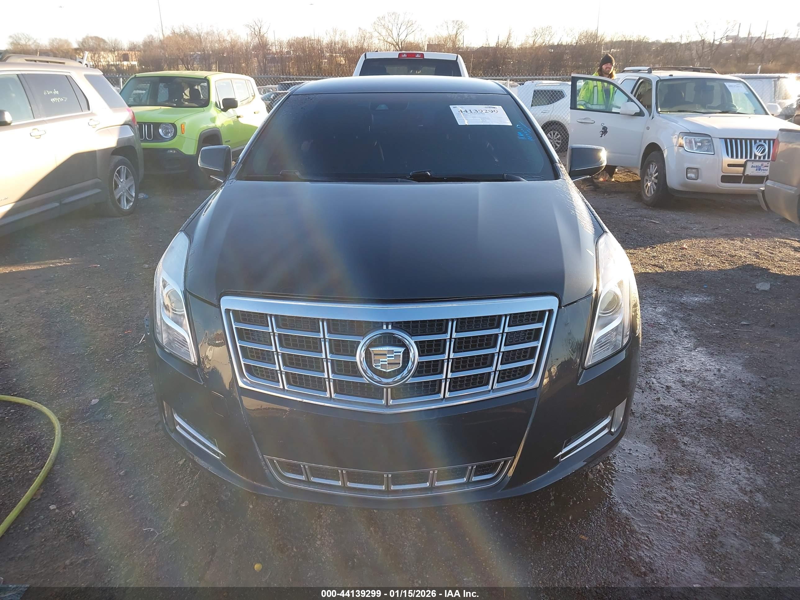 CADILLAC XTS image 6