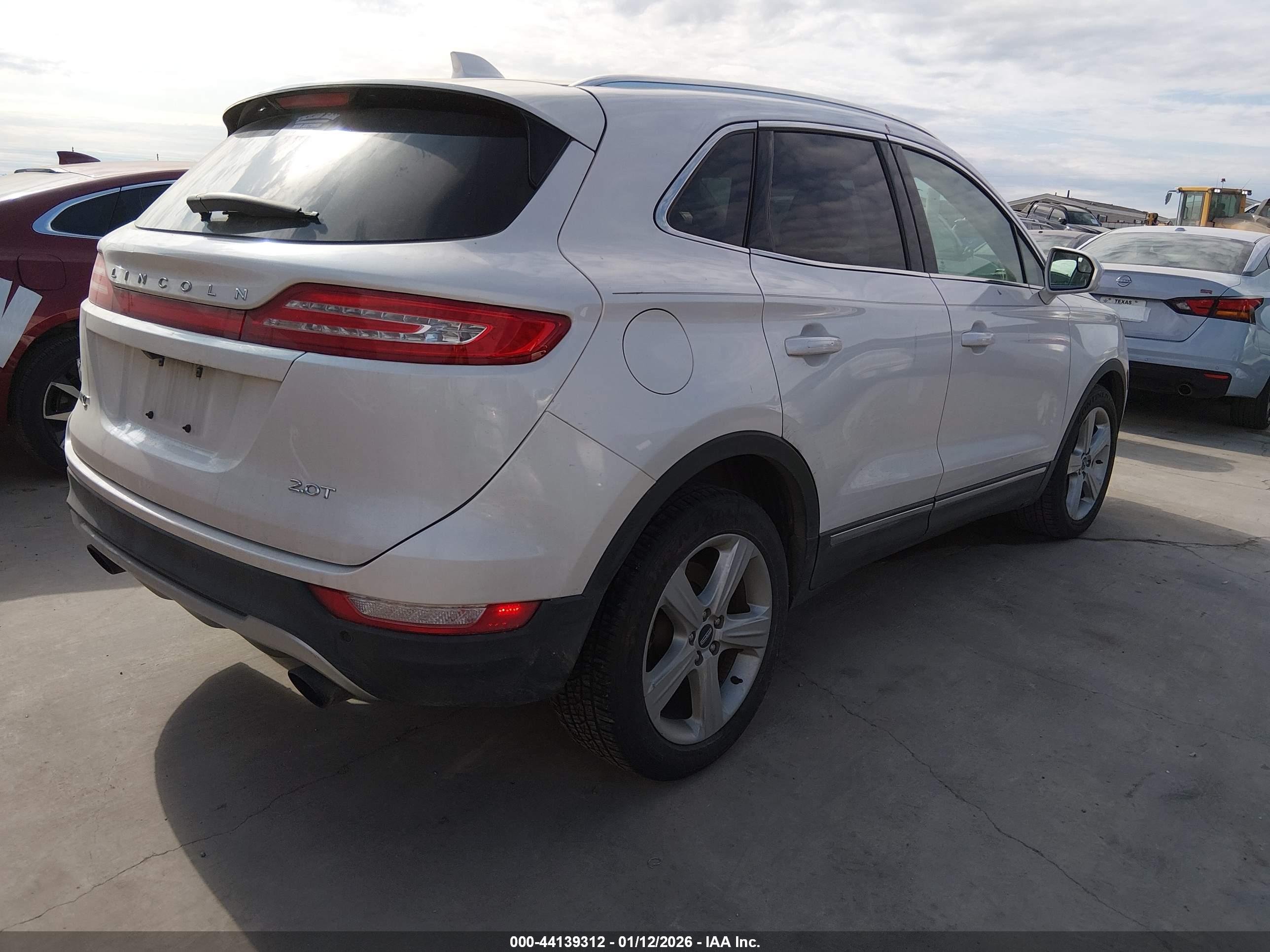 LINCOLN MKC image 4