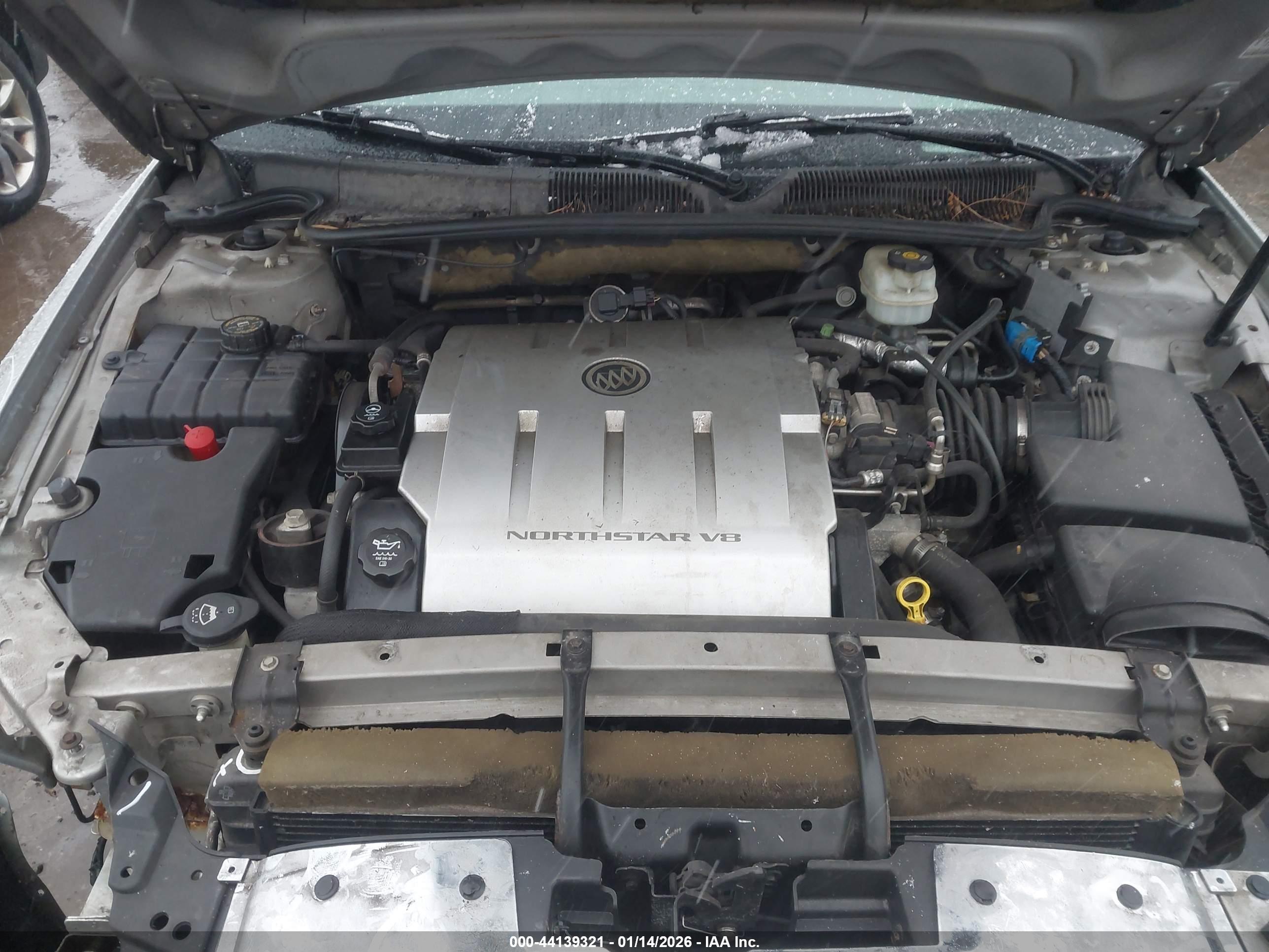 BUICK LUCERNE image 10
