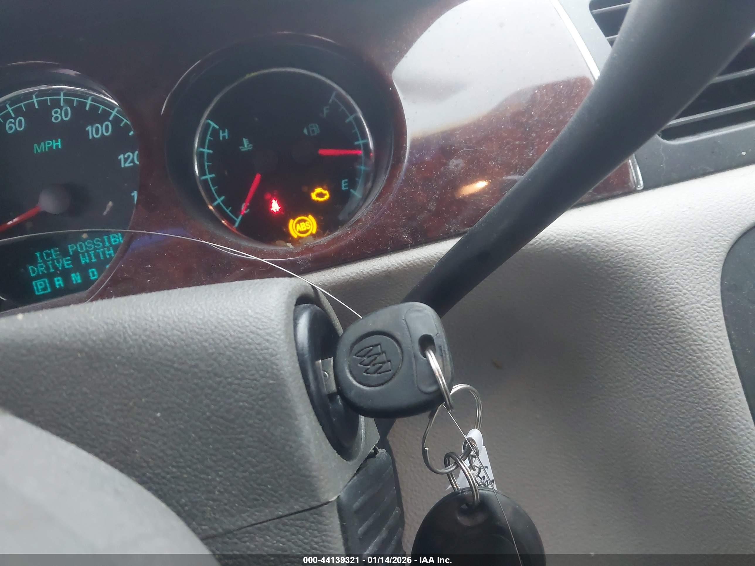 BUICK LUCERNE image 11