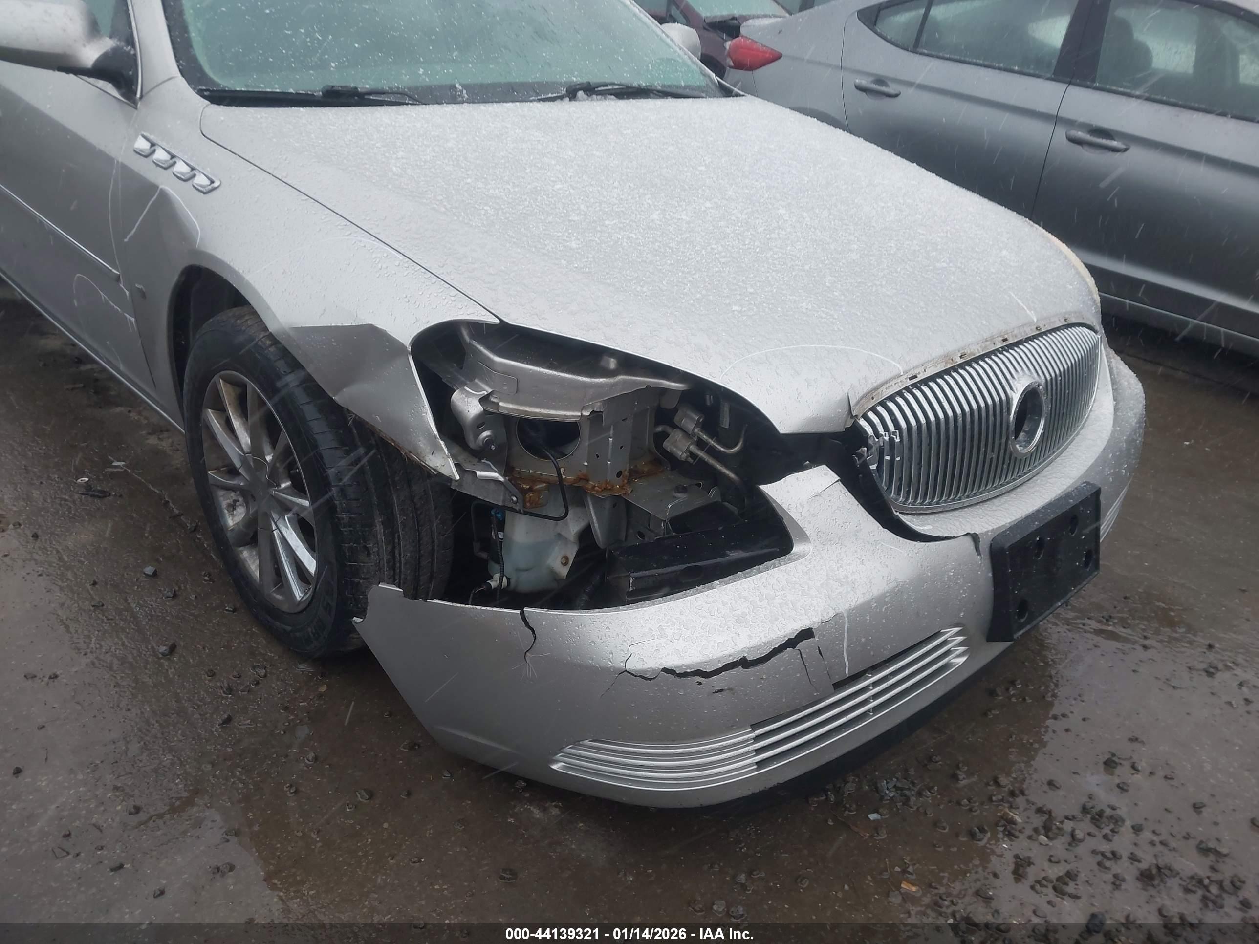 BUICK LUCERNE image 6