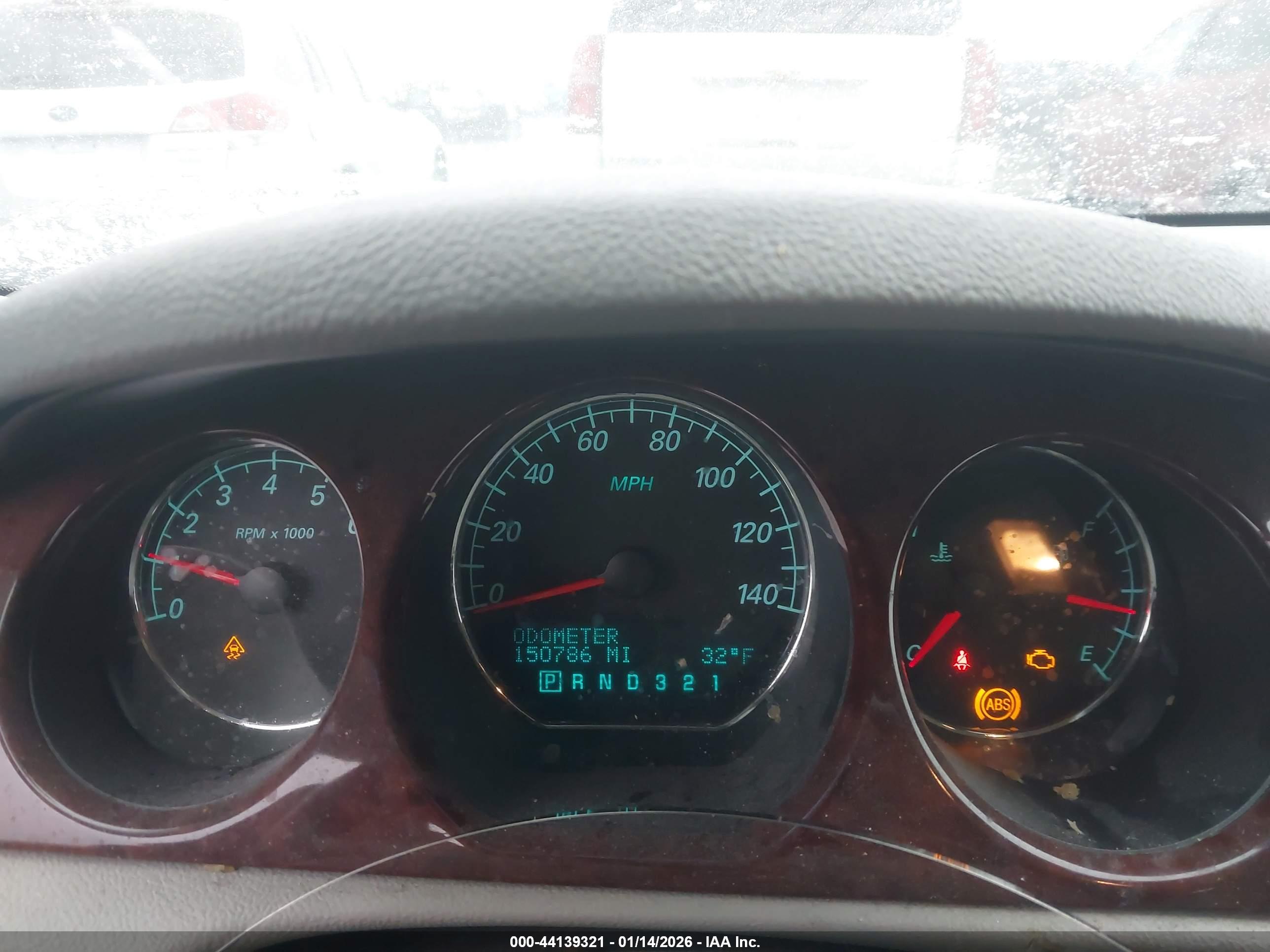 BUICK LUCERNE image 7